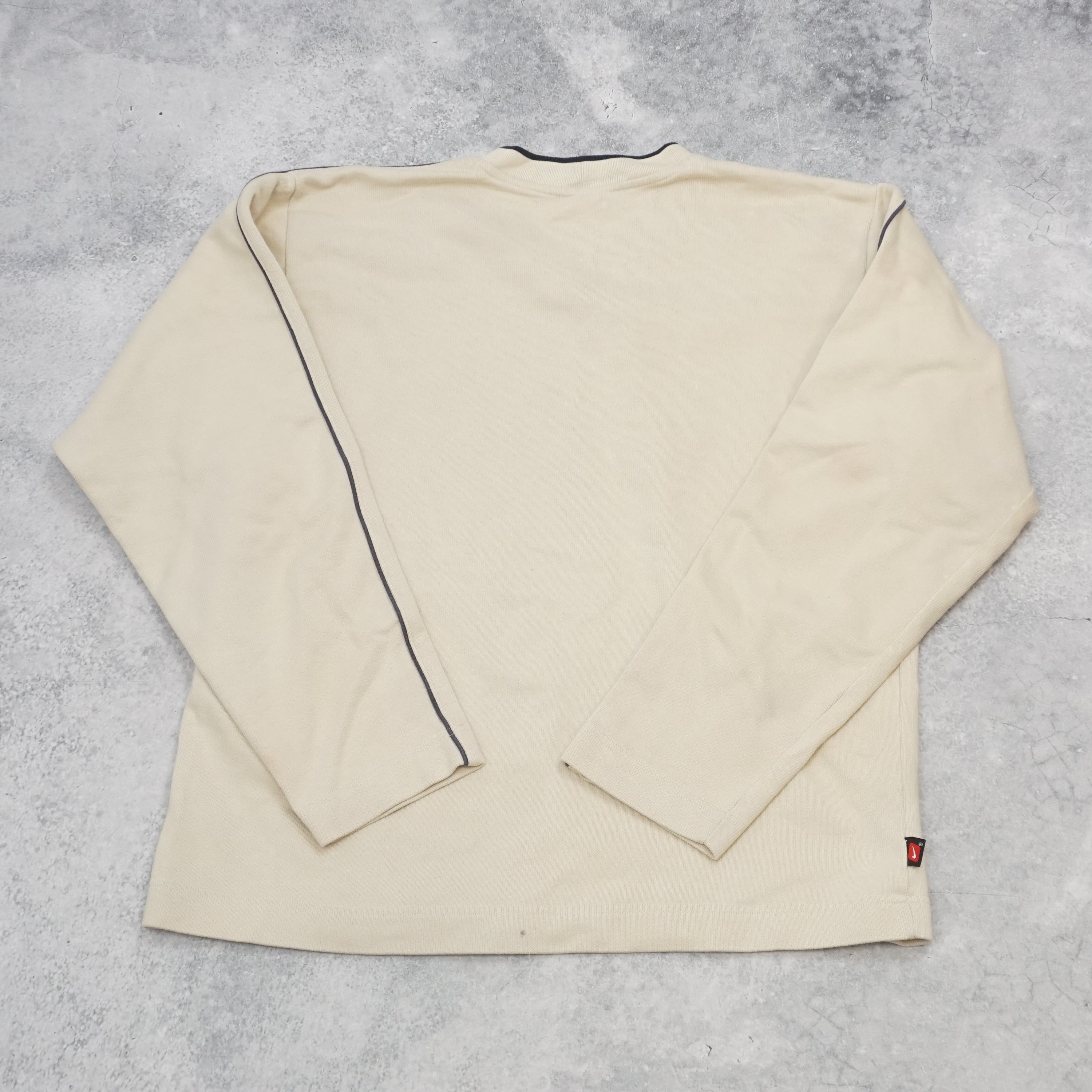 2000s Nike Sweater