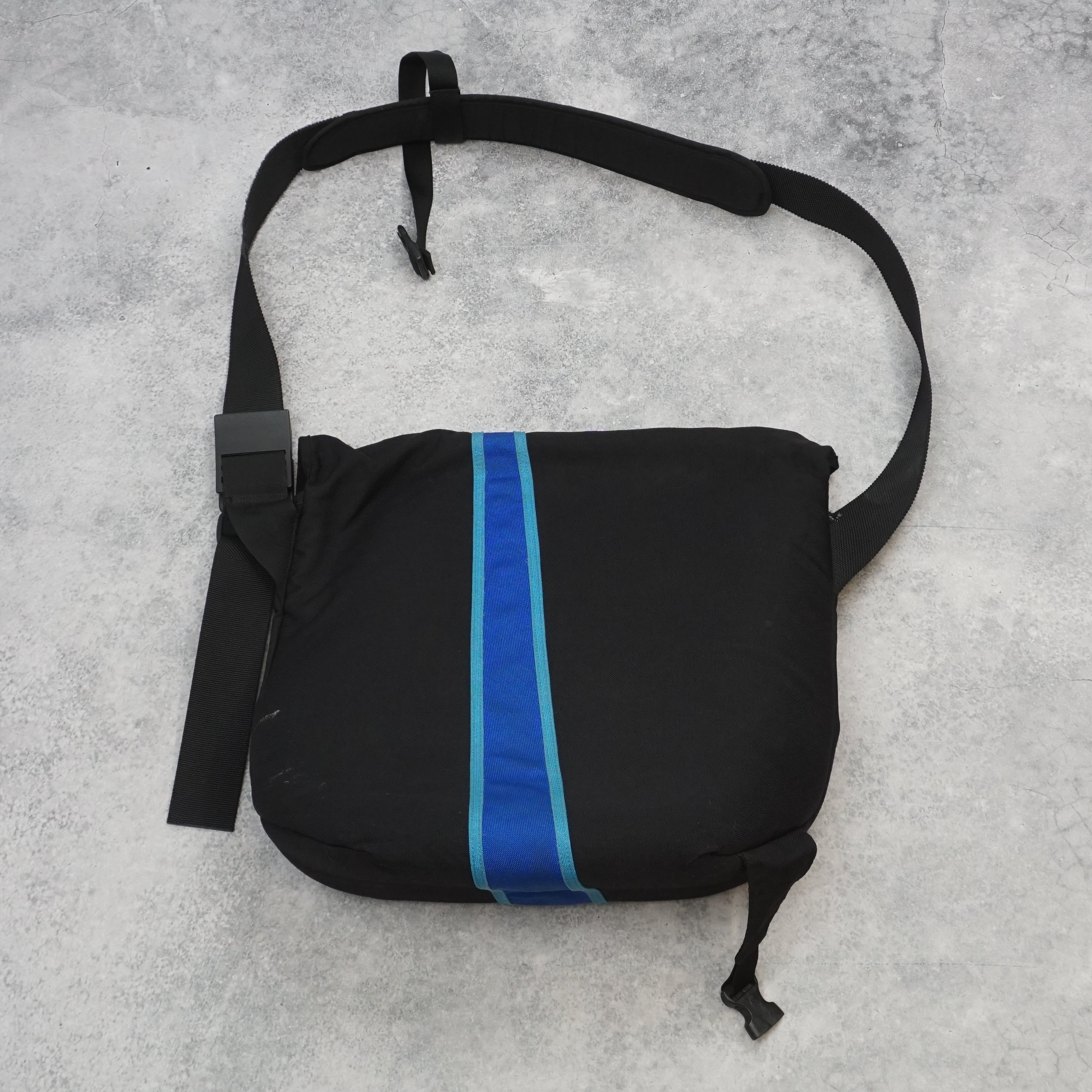 Crumpler Messenger Bag
