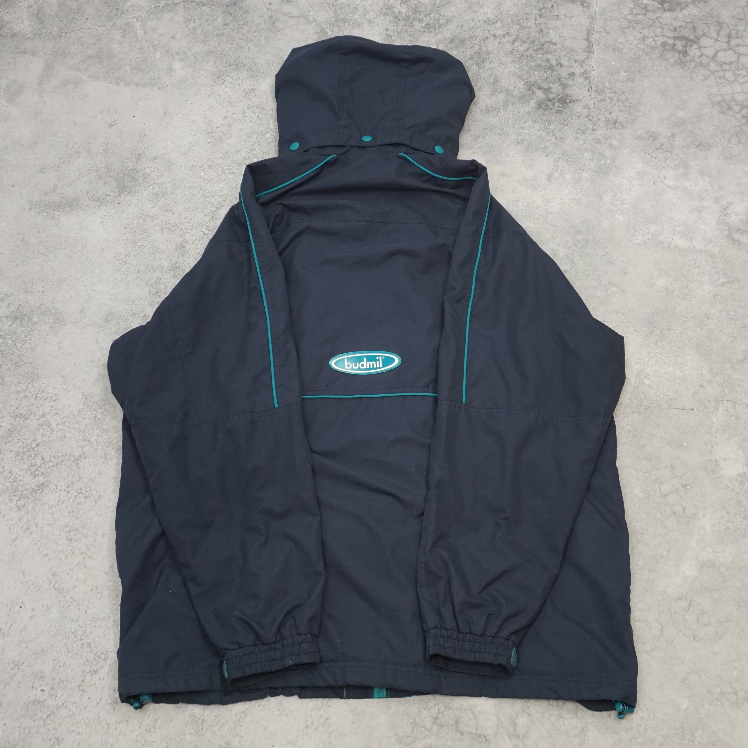 Budmil Windbreaker