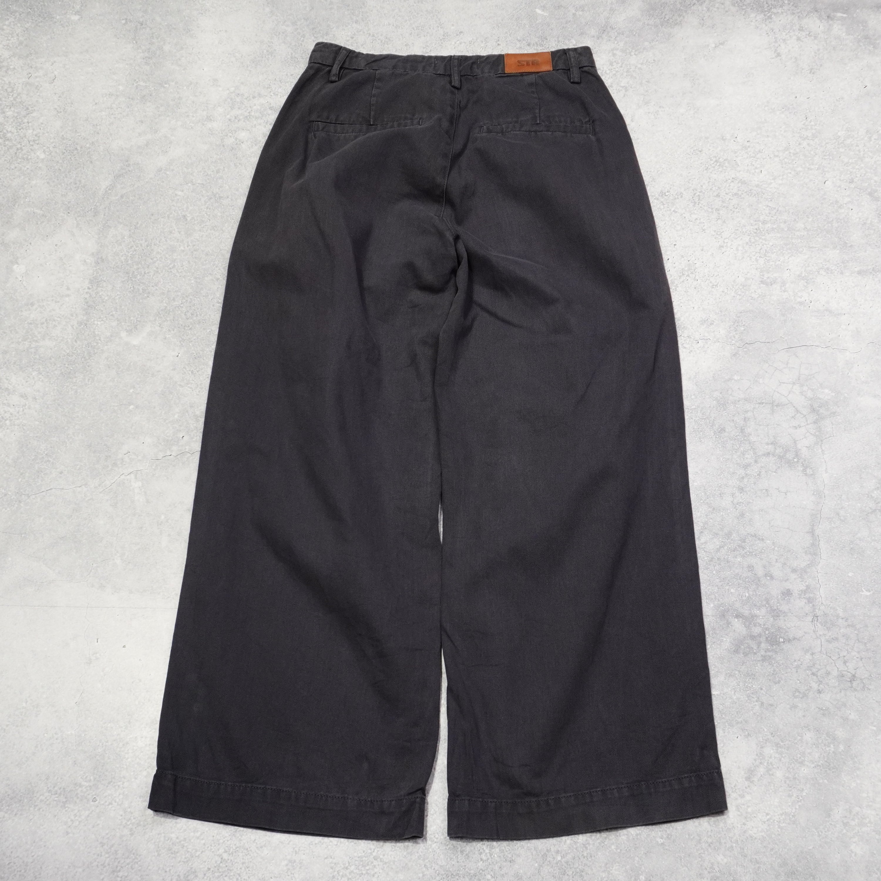 90s STR Pleated Pants