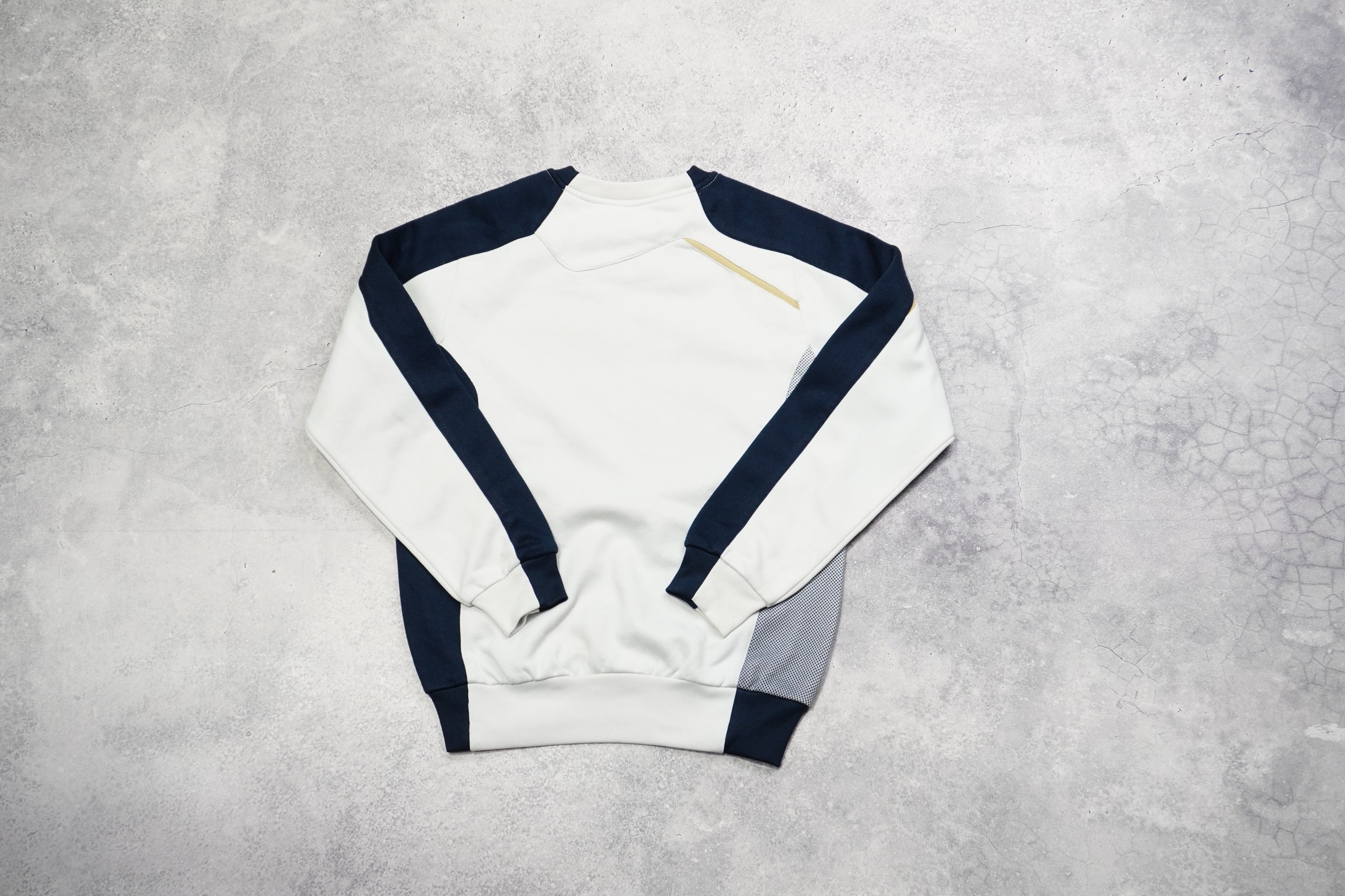 2000s Umbro Embroidered Logo Crewneck