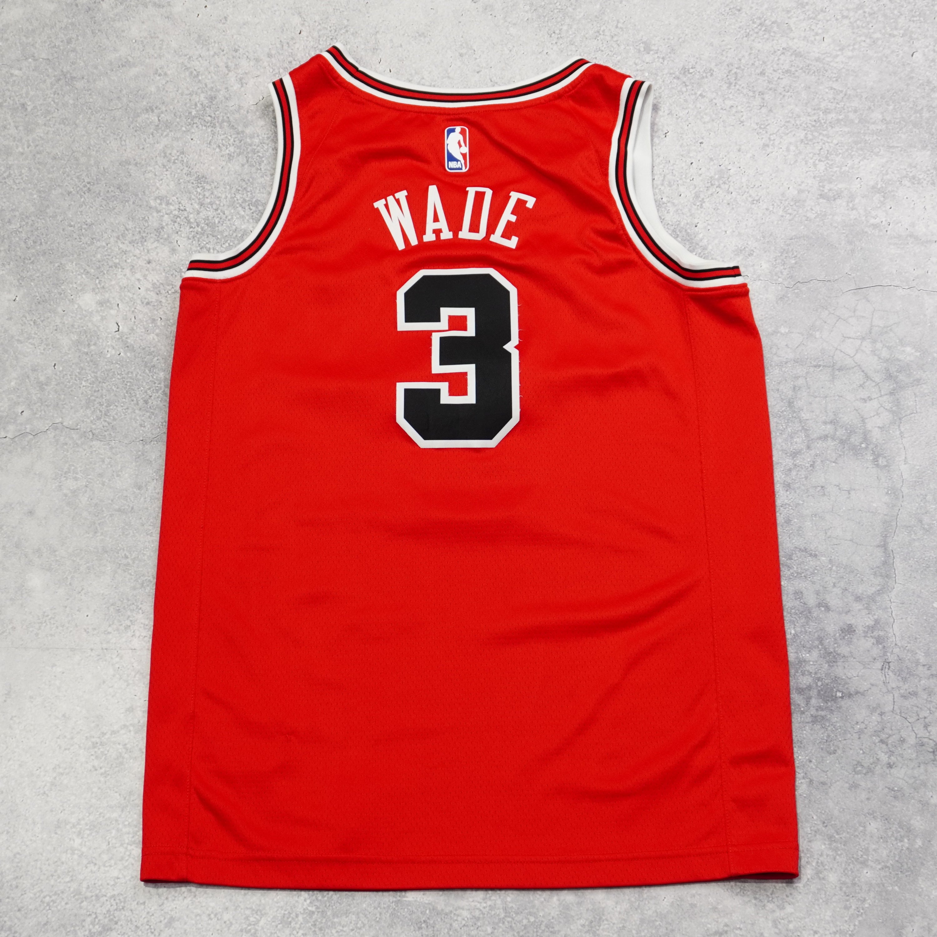2000s Nike Bulls Wade Jersey