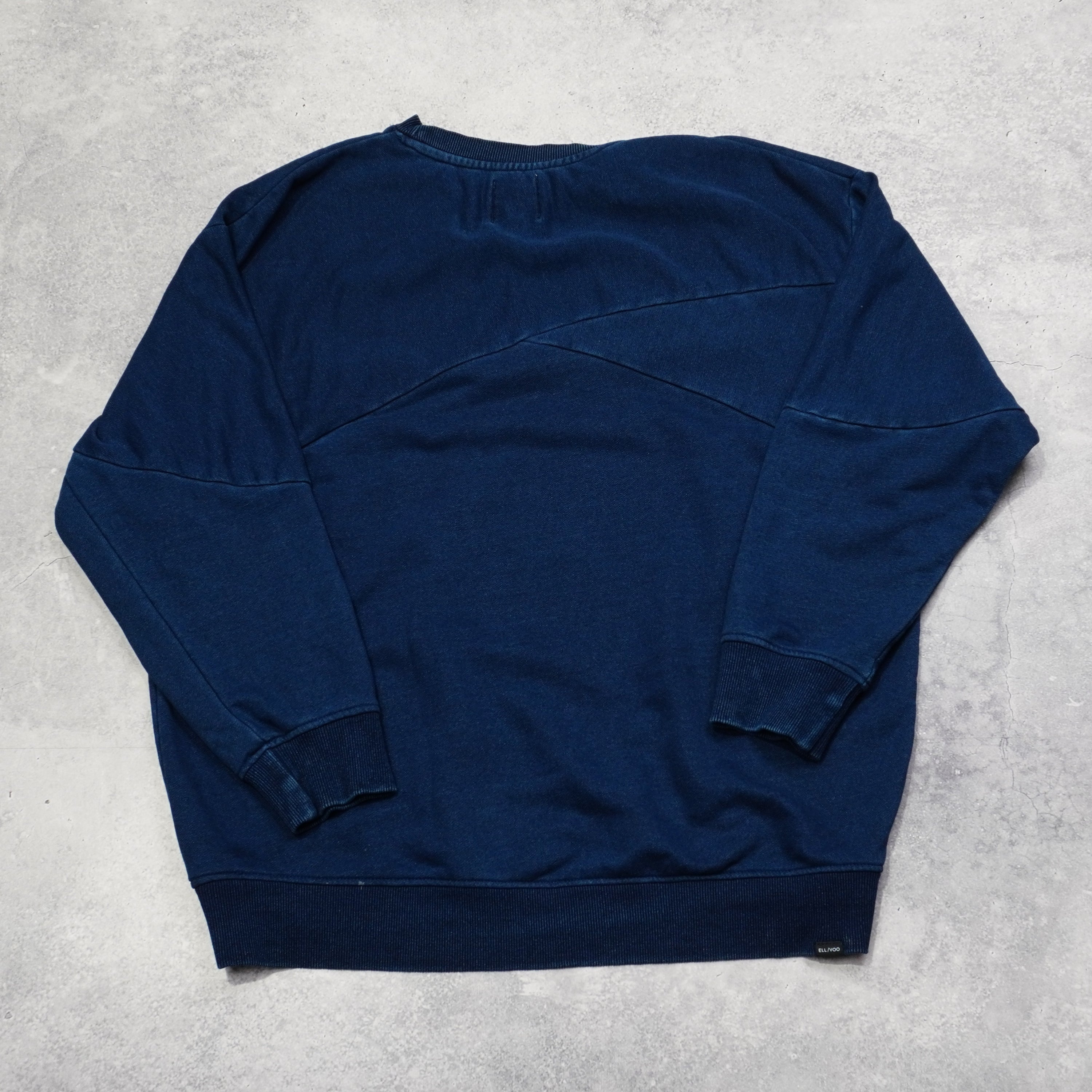 Ellivo Crewneck