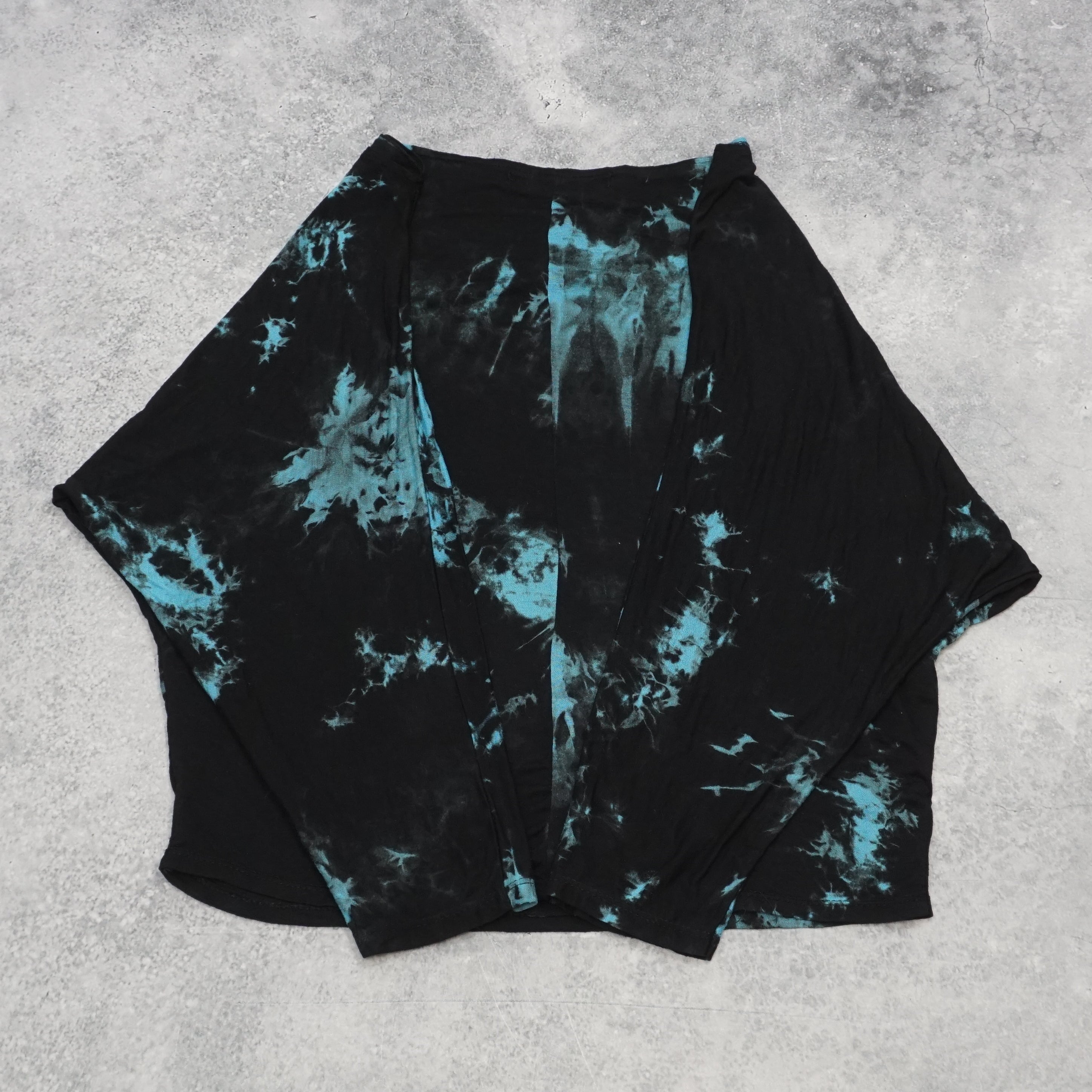 S.U. Tie Dye Graphic Top