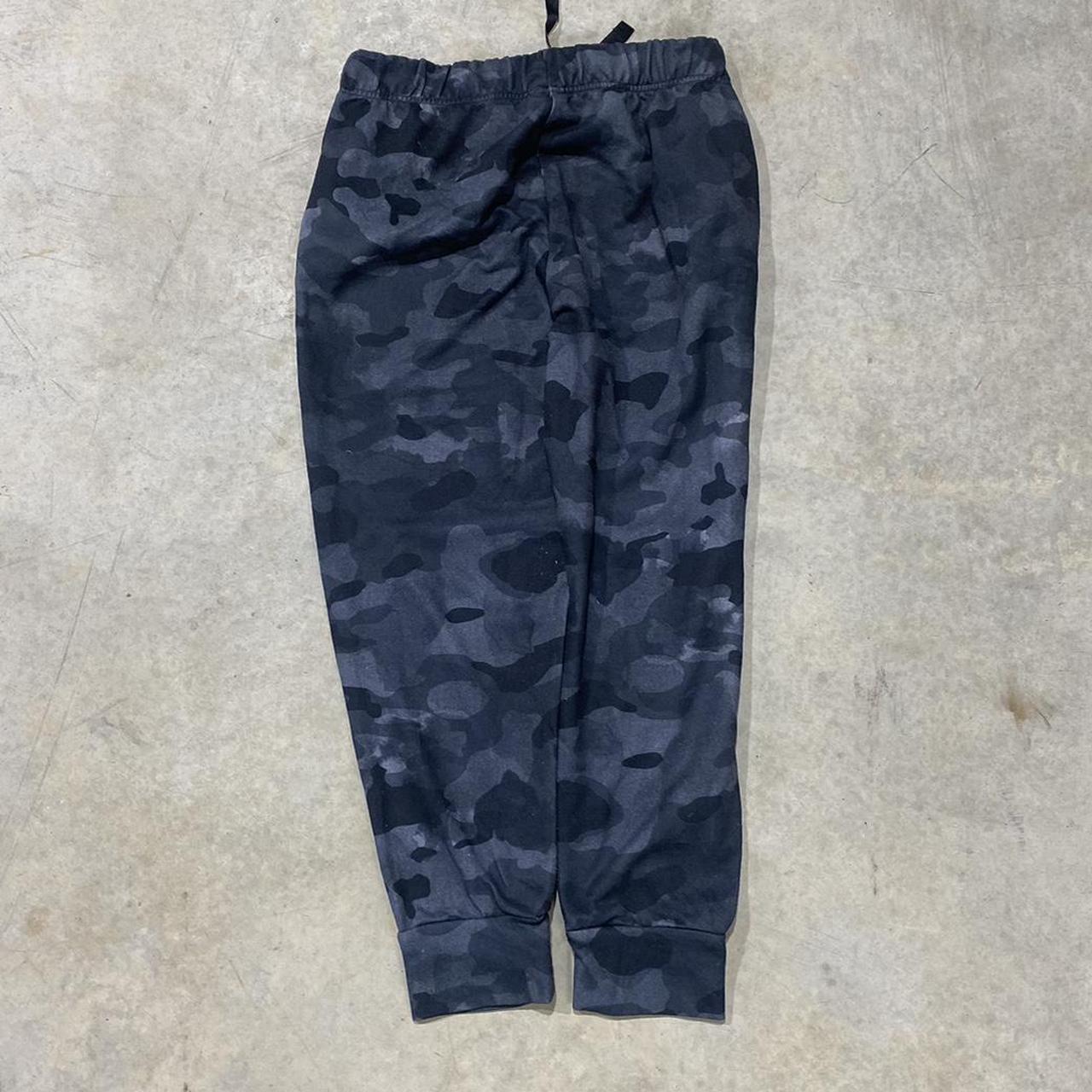 2000s Nike Camo Sweatpants