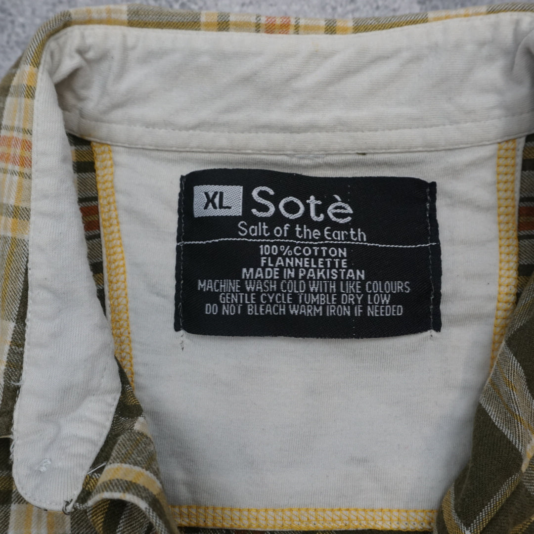 Sotè Button Up