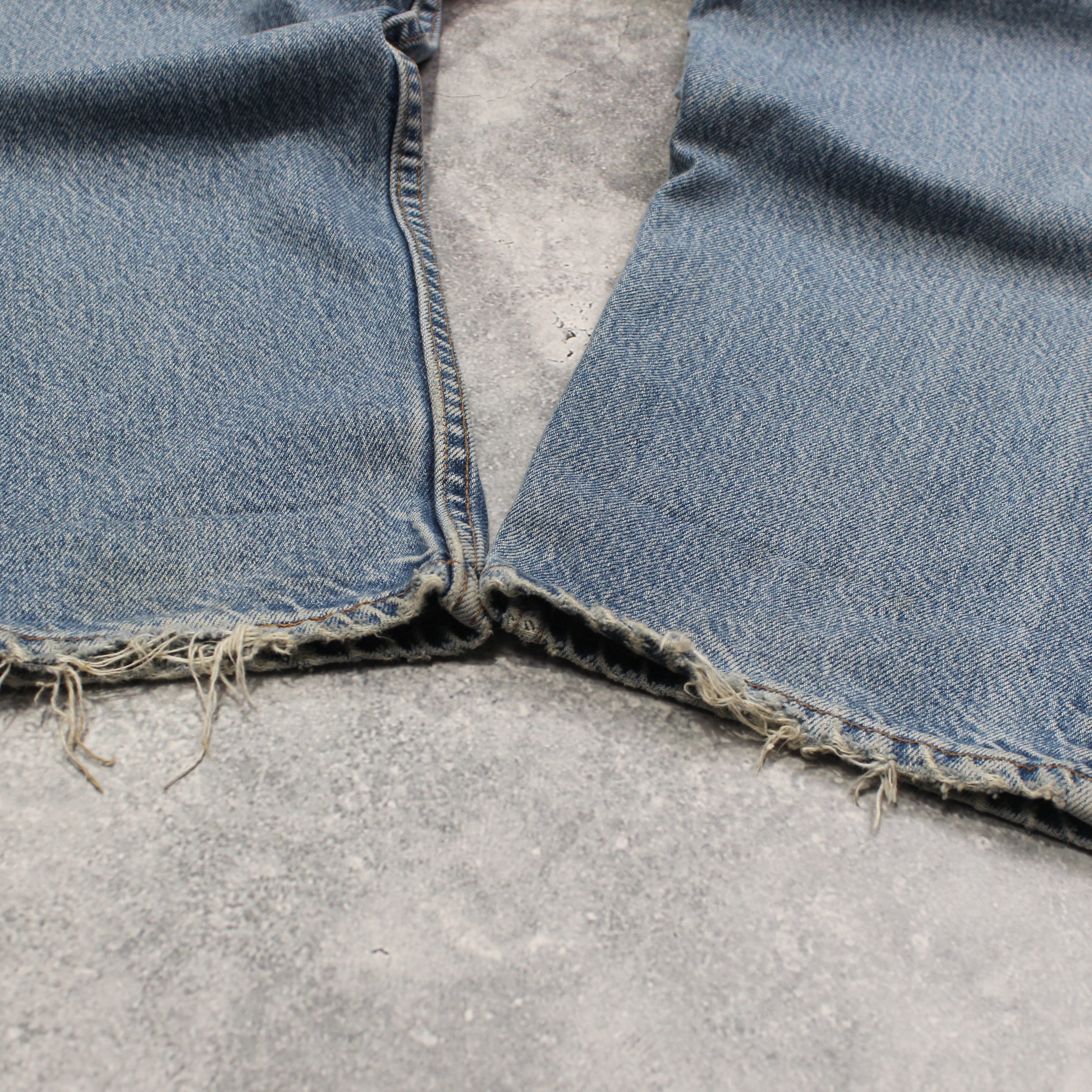 90s Levi's 550 Relaxed Fit Jeans