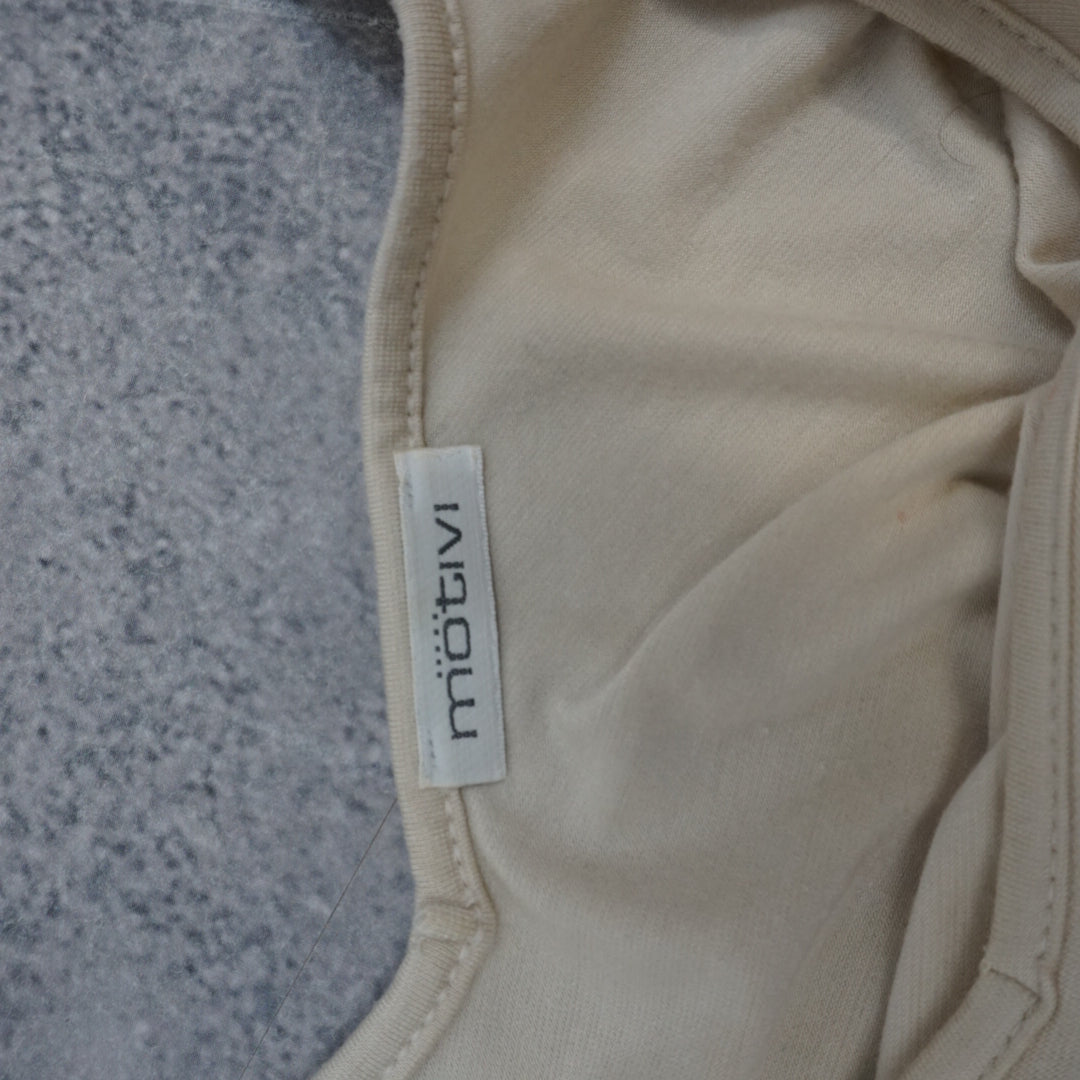 2000s Motivi Cream V-Neck Cropped Top