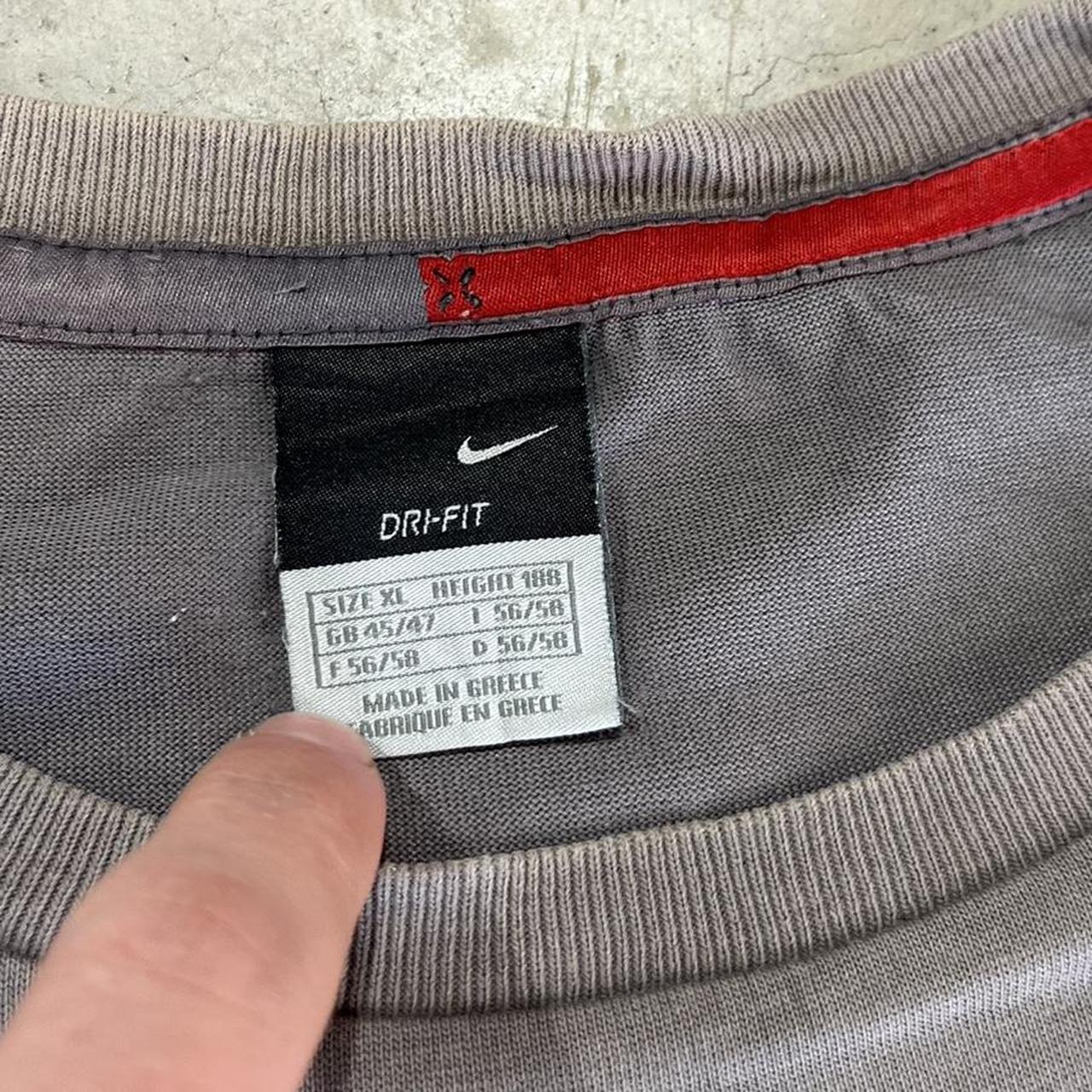 2000s Nike Graphic T-Shirt
