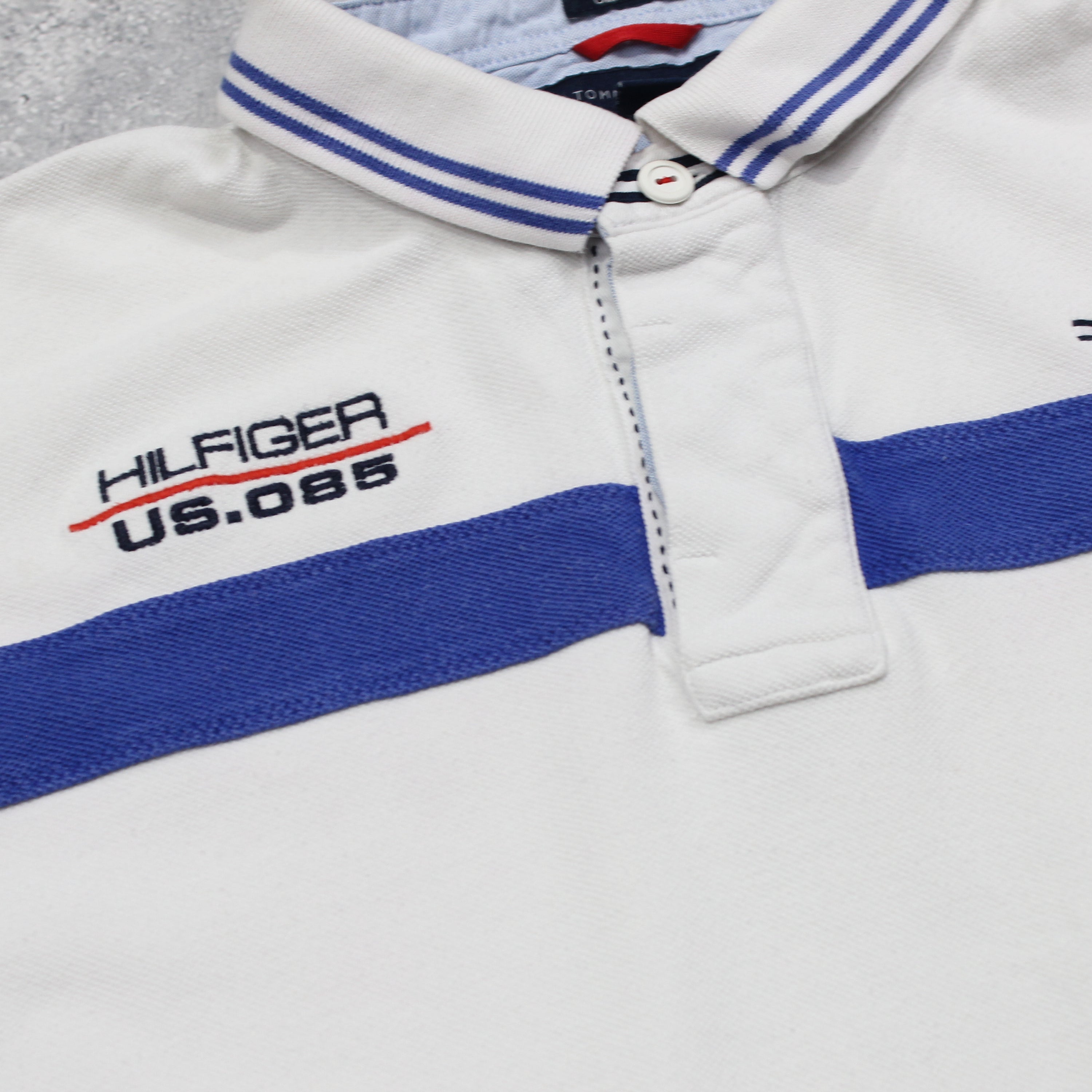 2000s Tommy Hilfiger Slim Fit Polo