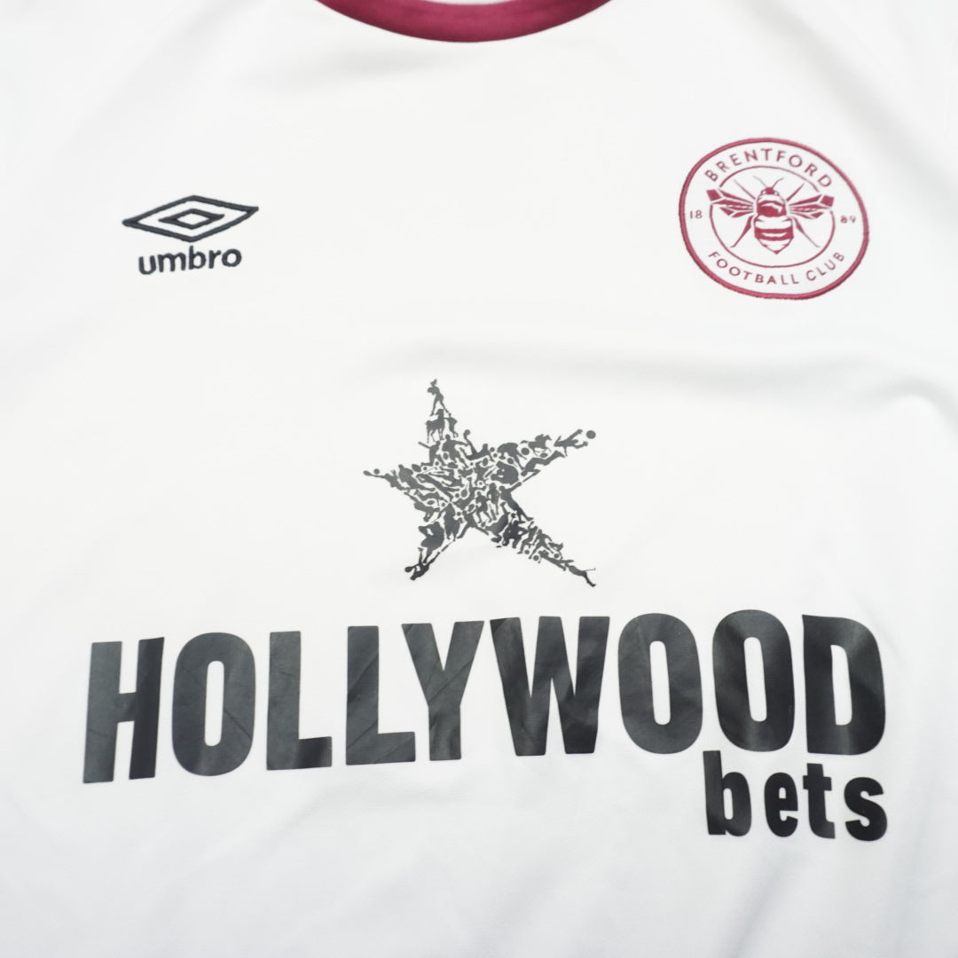 2000s Umbro Brentford Football Club Jersey