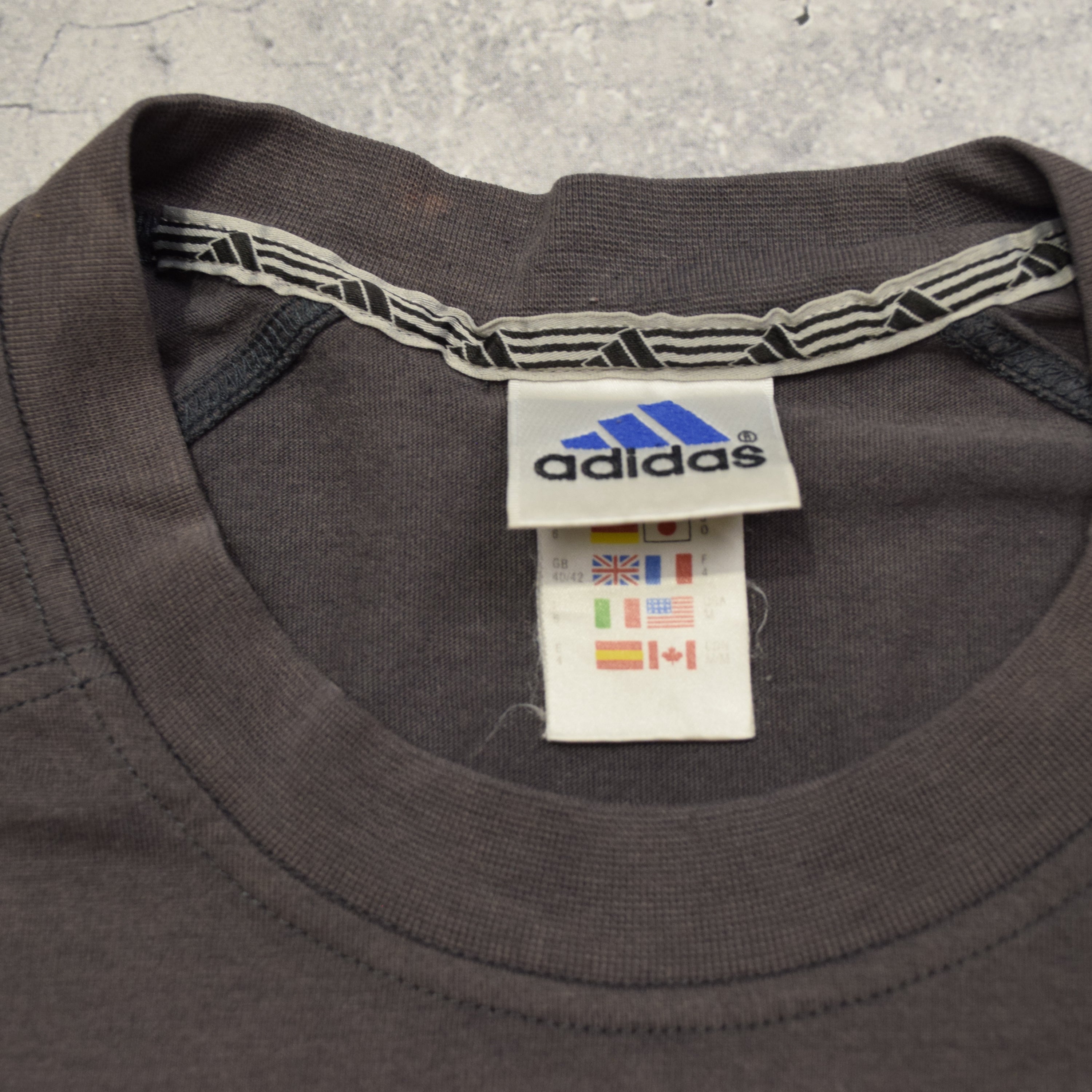 2000s Adidas T-Shirt