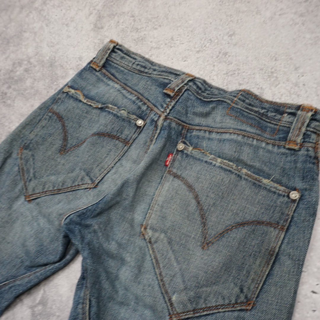 2000s Levi's Engineered Distressed Jeans