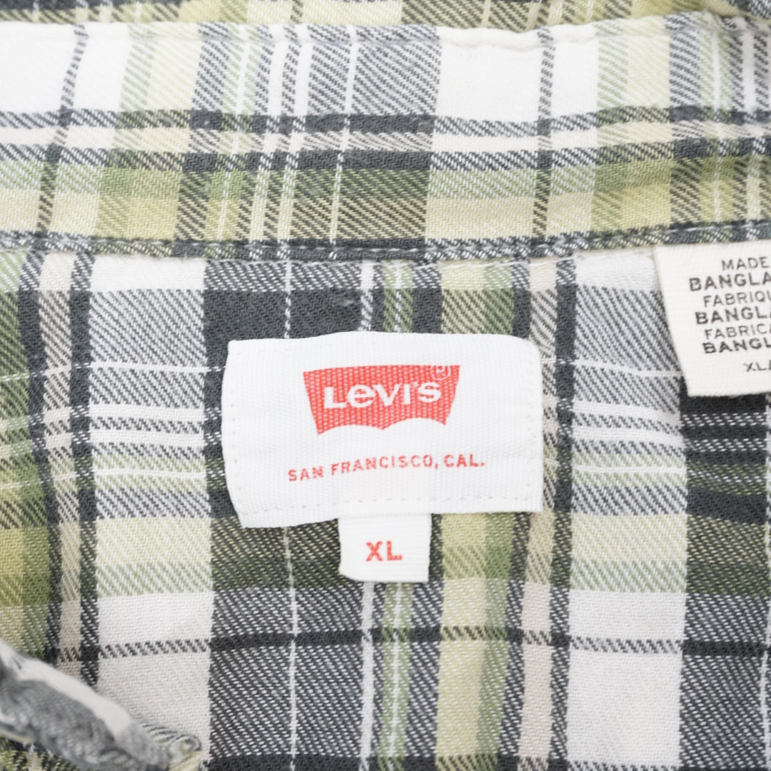 Levis Flannel Button Up