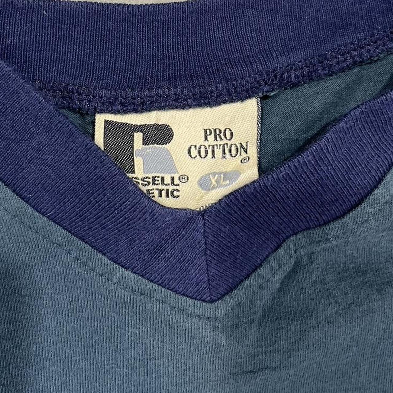 2000s Russell Athletic T-Shirt V Neck