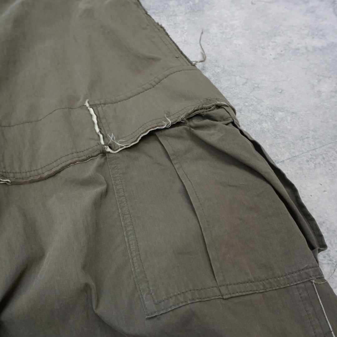 GOA Raw Edge Wide Leg Cargo Pants