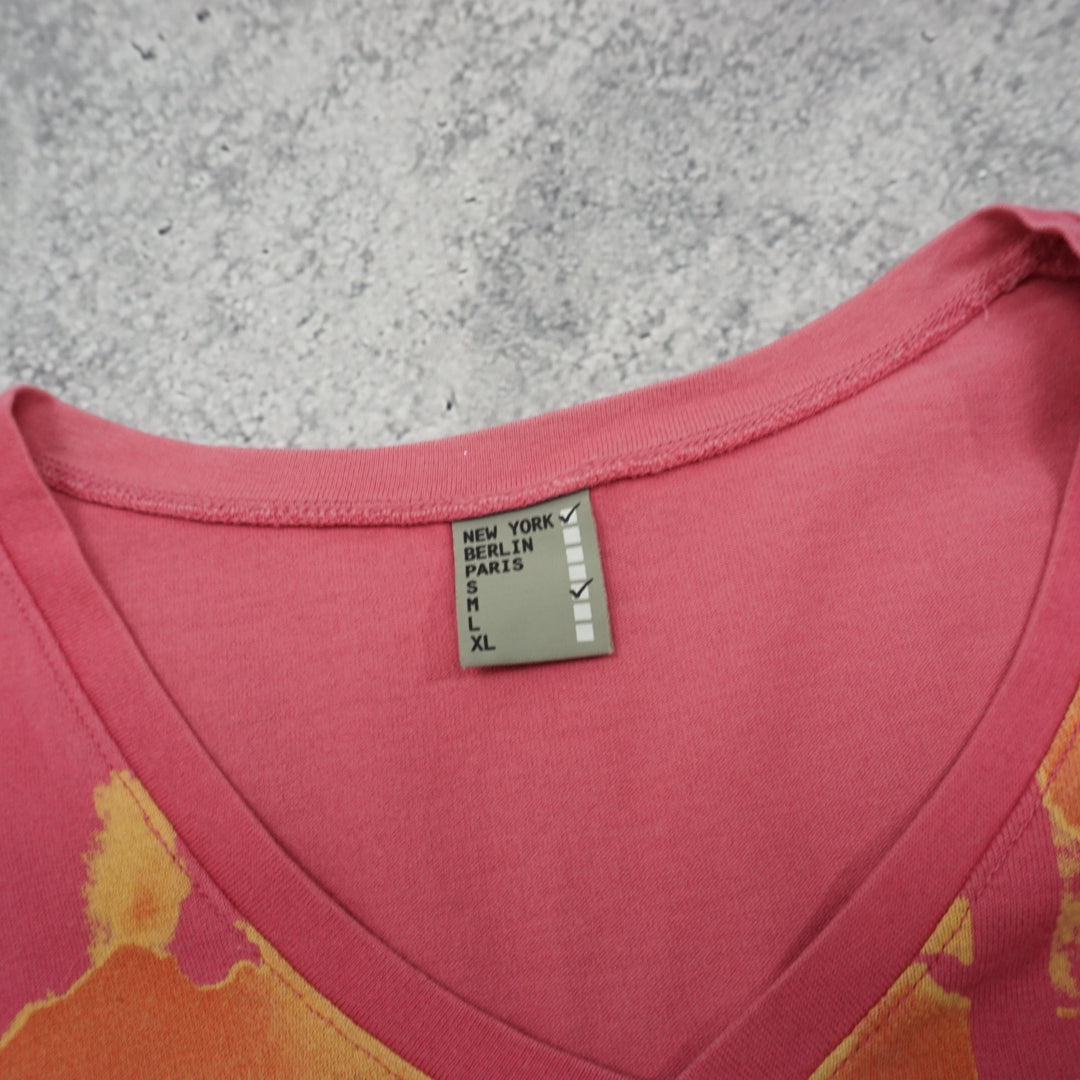 2000s Graphic V-Neck T-Shirt