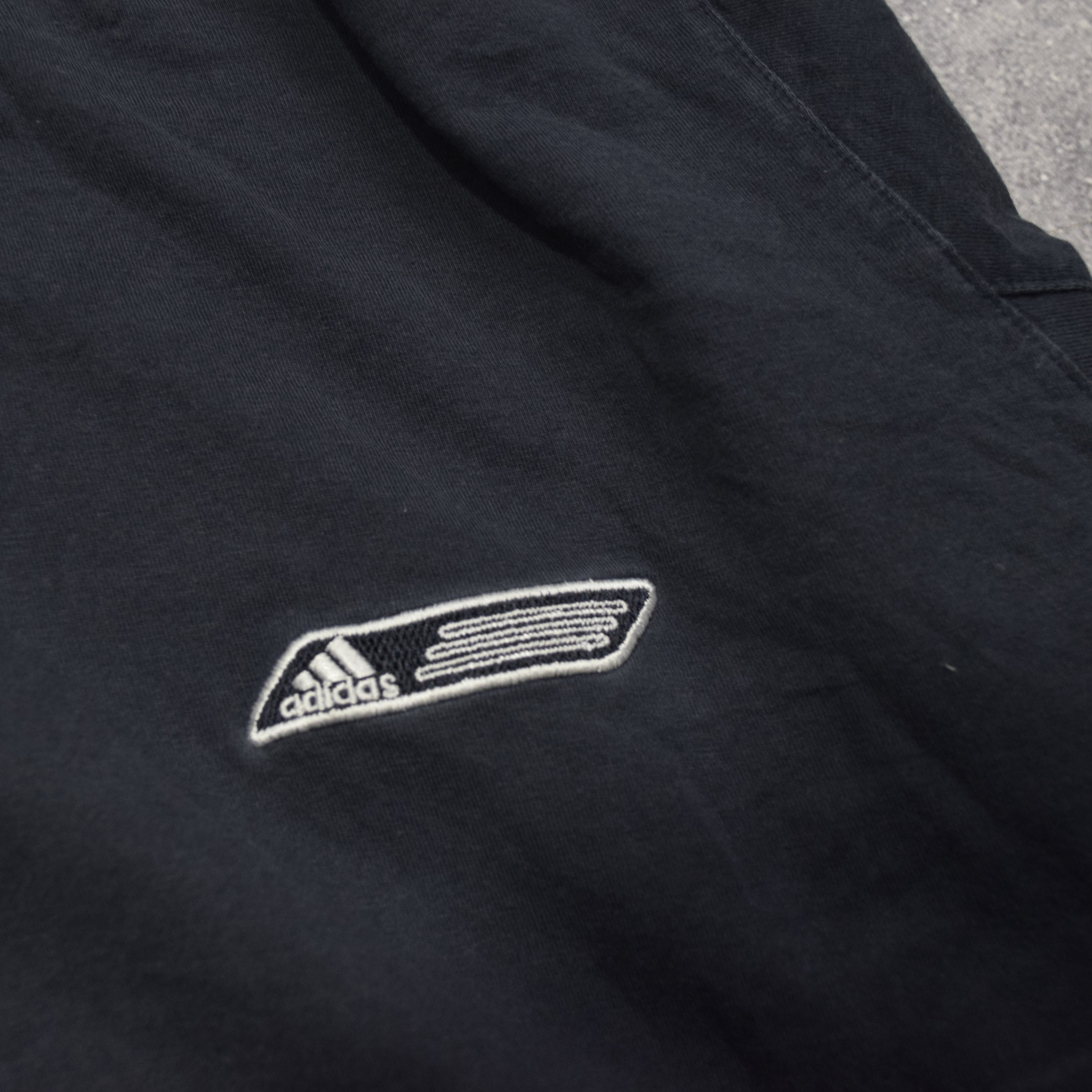 2000s Adidas T-Shirt