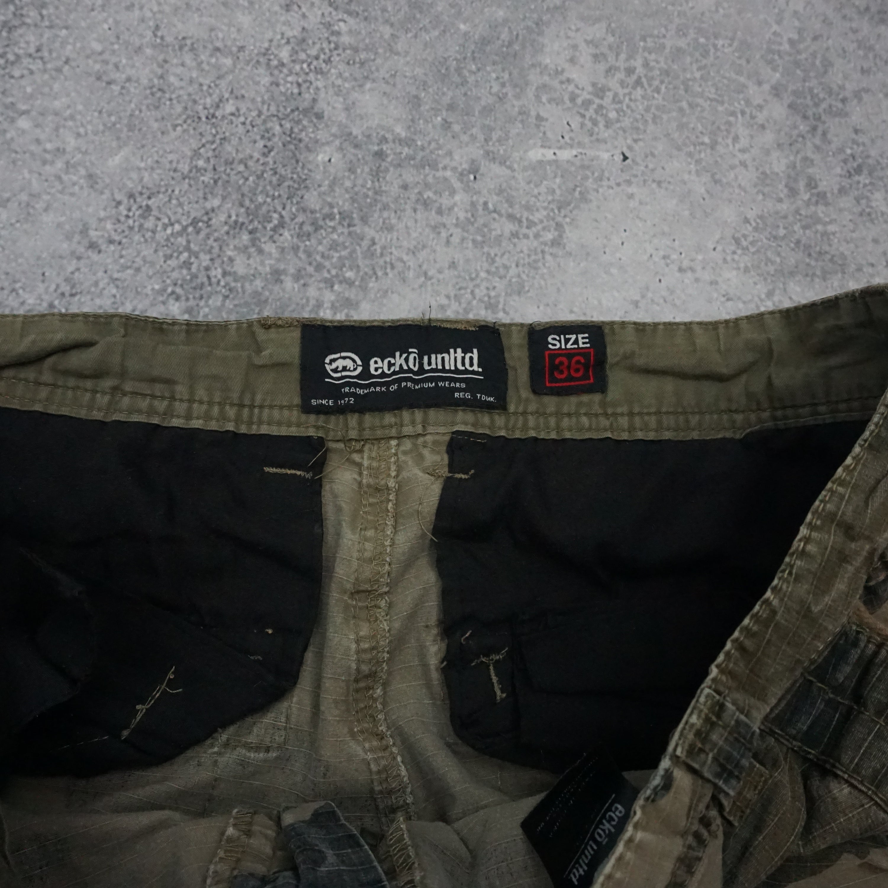 2000s Ecko Untld Shorts Cargo Shorts