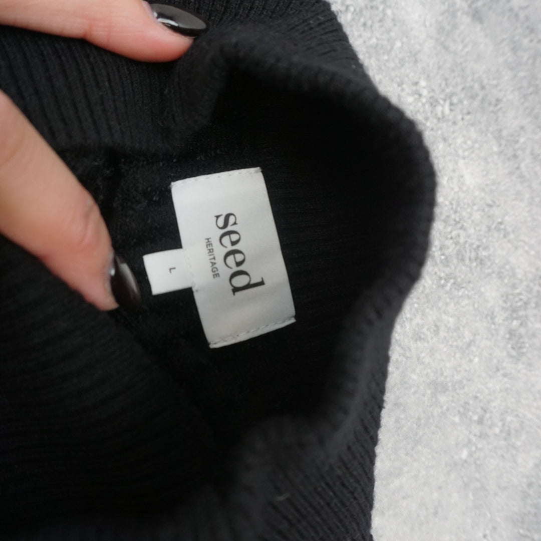 Seed Ribbed Knit