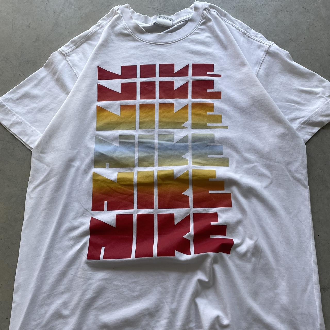 2000s Nike Graphic T-Shirt