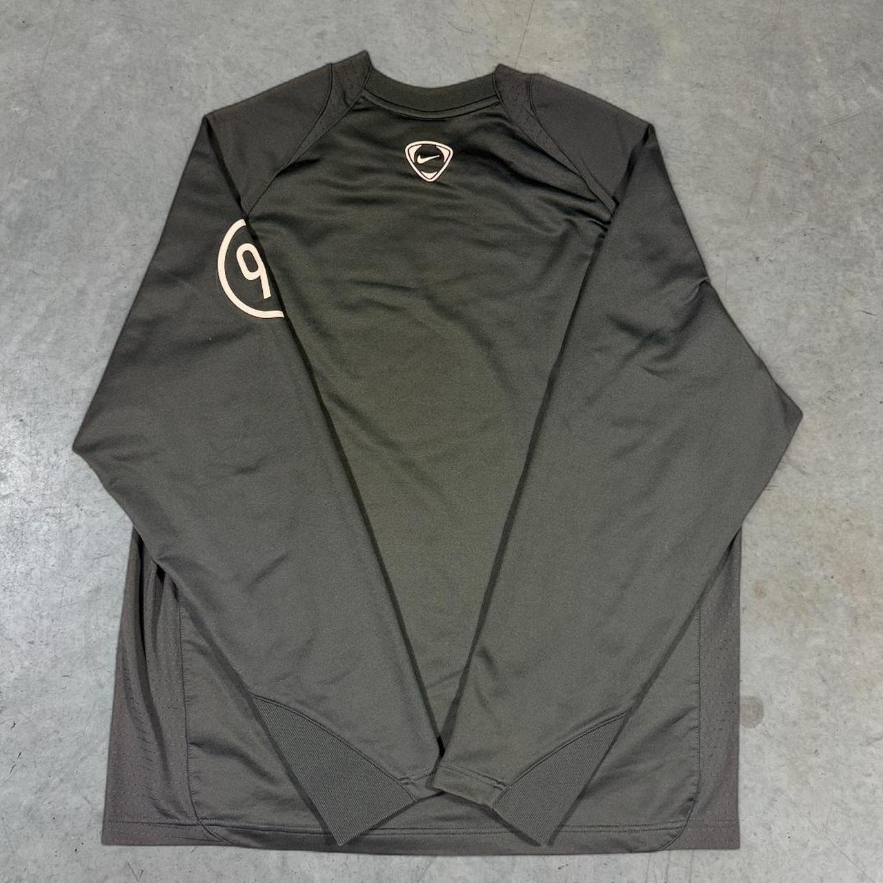 2000s Nike Dri Fit Crewneck