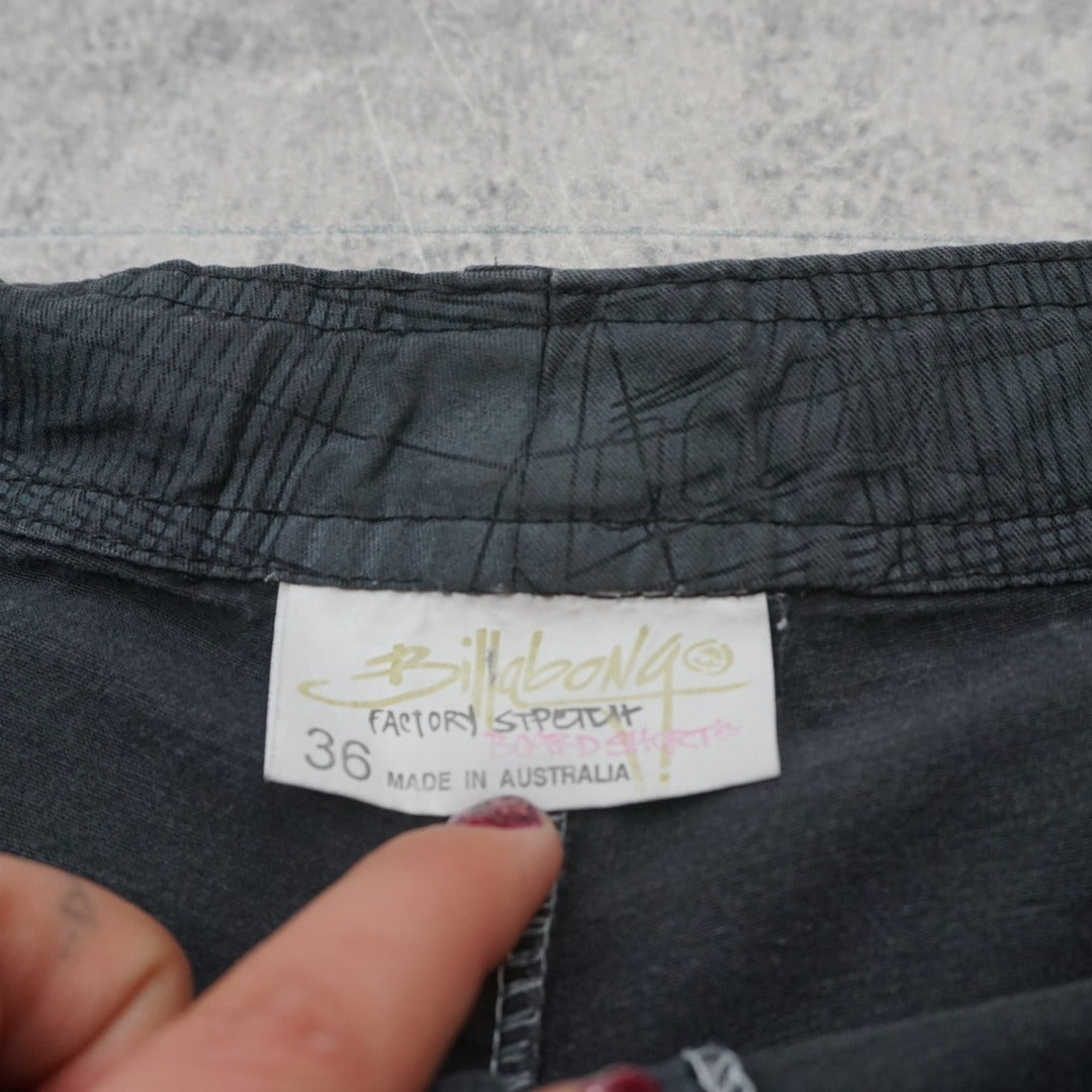2000s Billabong Low Rise Plaid Shorts