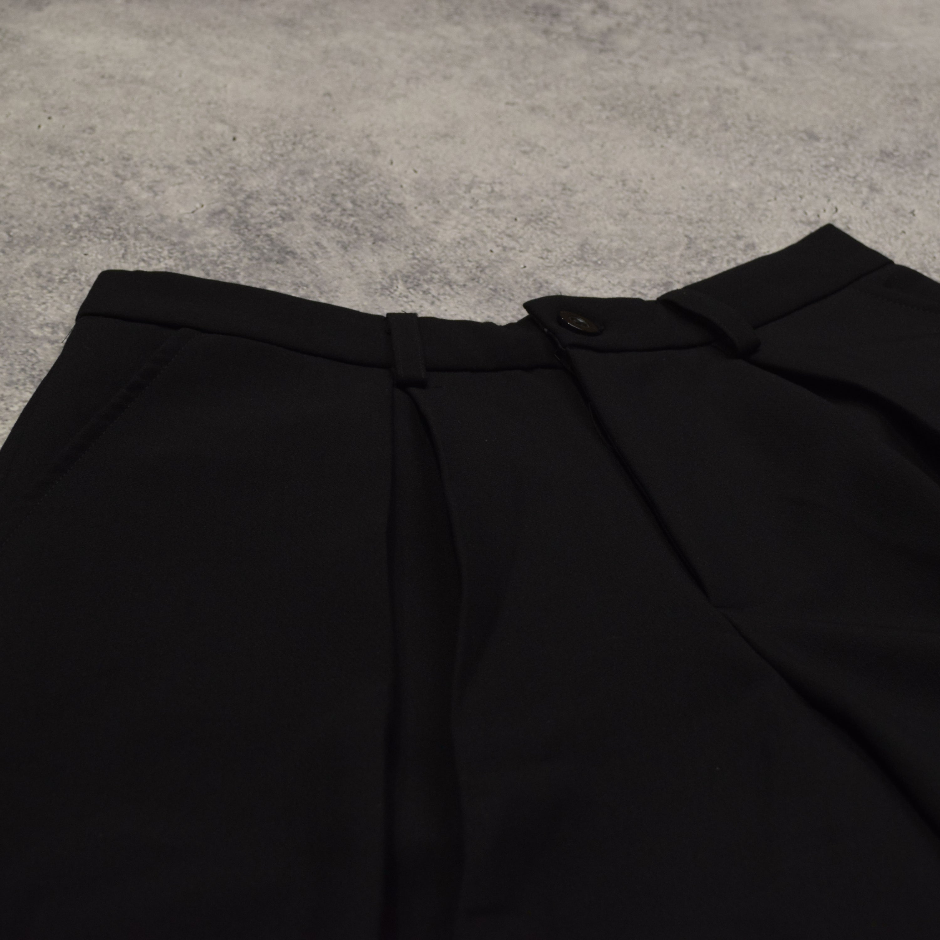Modern Ivankovatelier Baggy Pleated Shorts