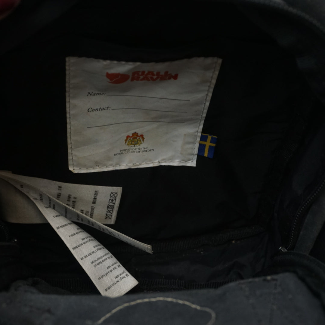 Fjallraven Kanken Mini Sling Bag