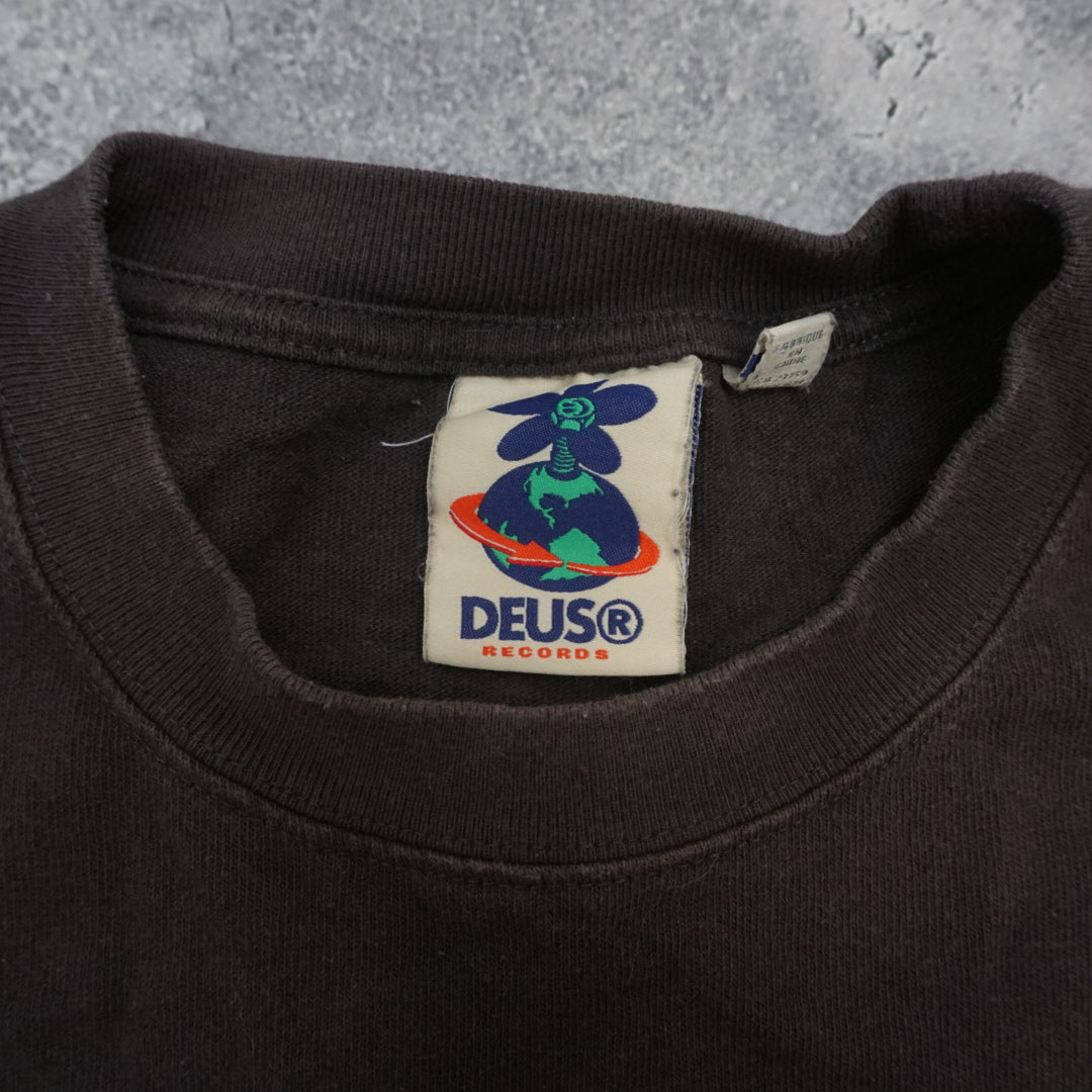 Deus T-Shirt