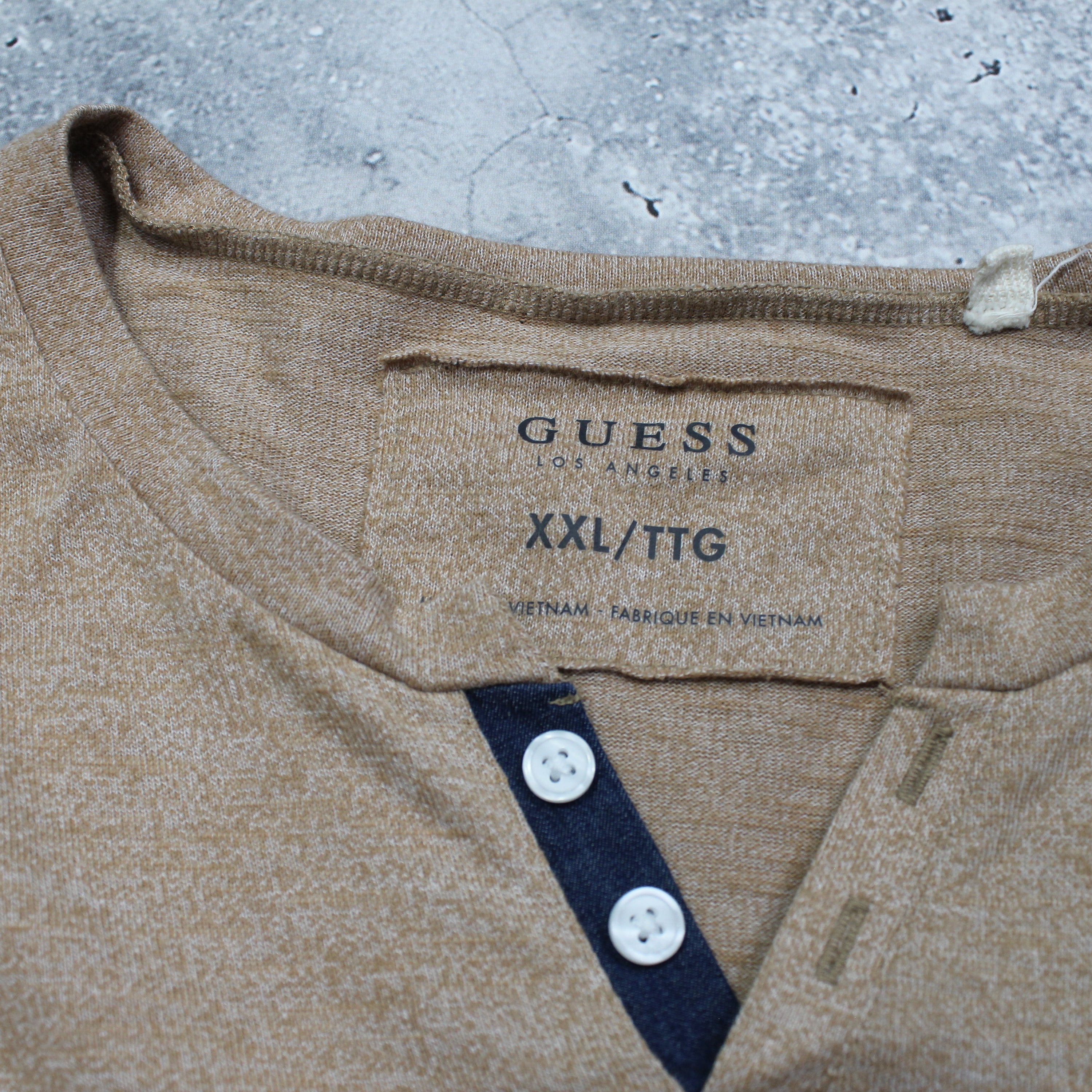 Guess Henley Lonsleeve T-Shirt