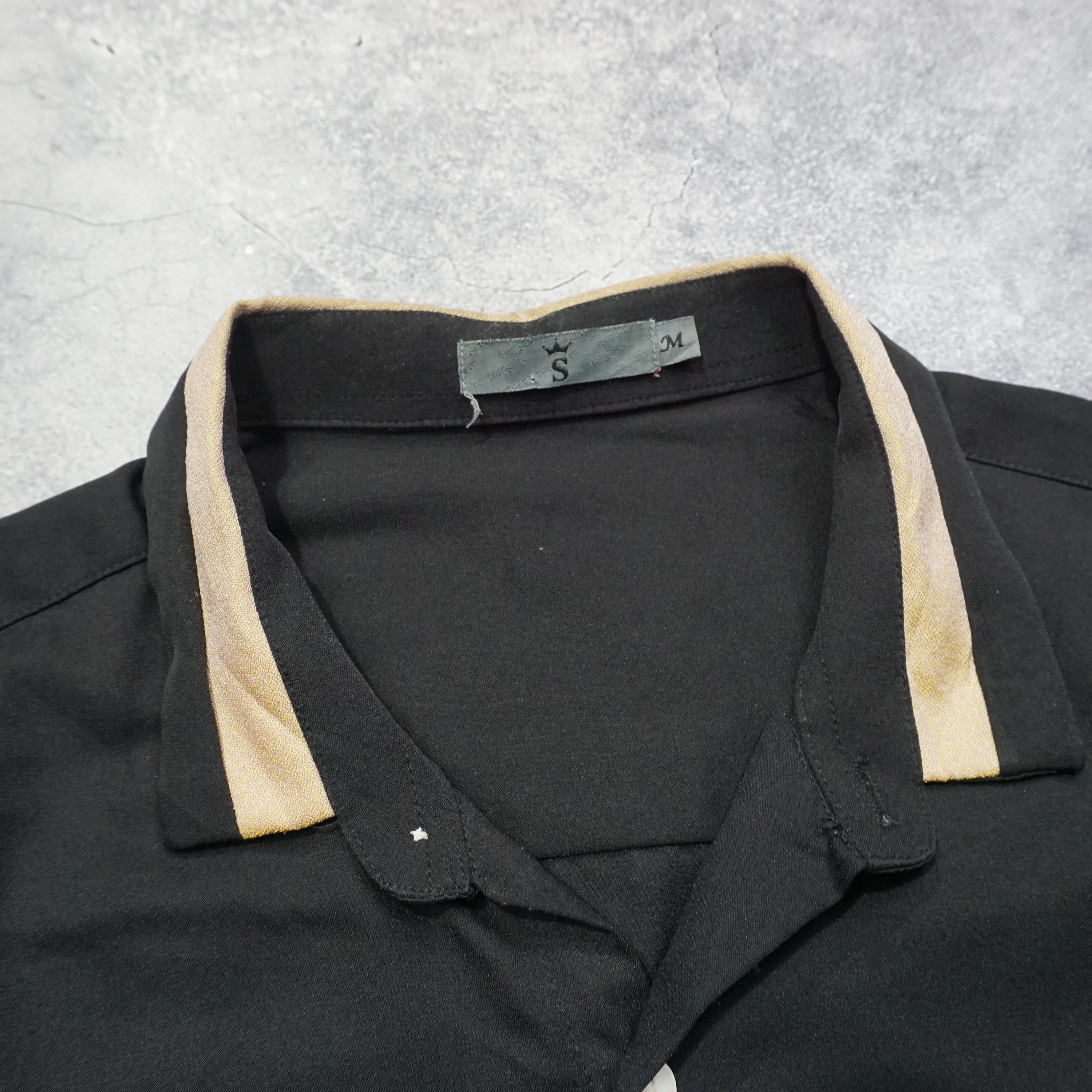 2000s Cinched Button Up
