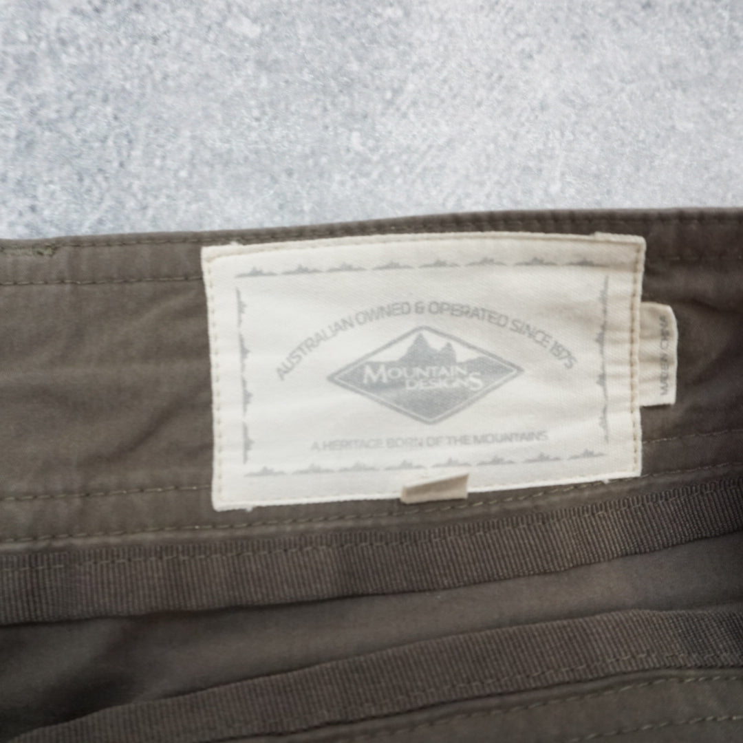 2000s Mountain Designs Outdoor Utility Shorts