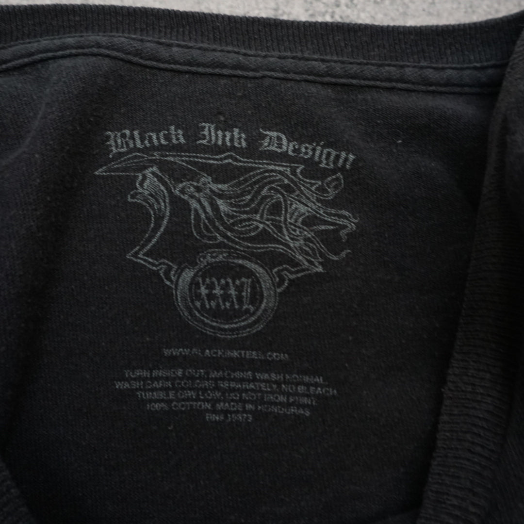 2000s Black Ink Design Graphic T-Shirt