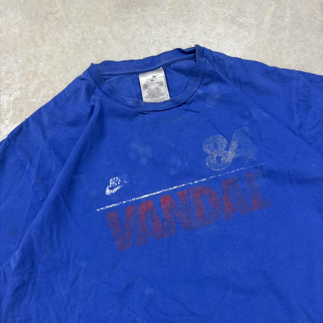 2000s Nike T-Shirt