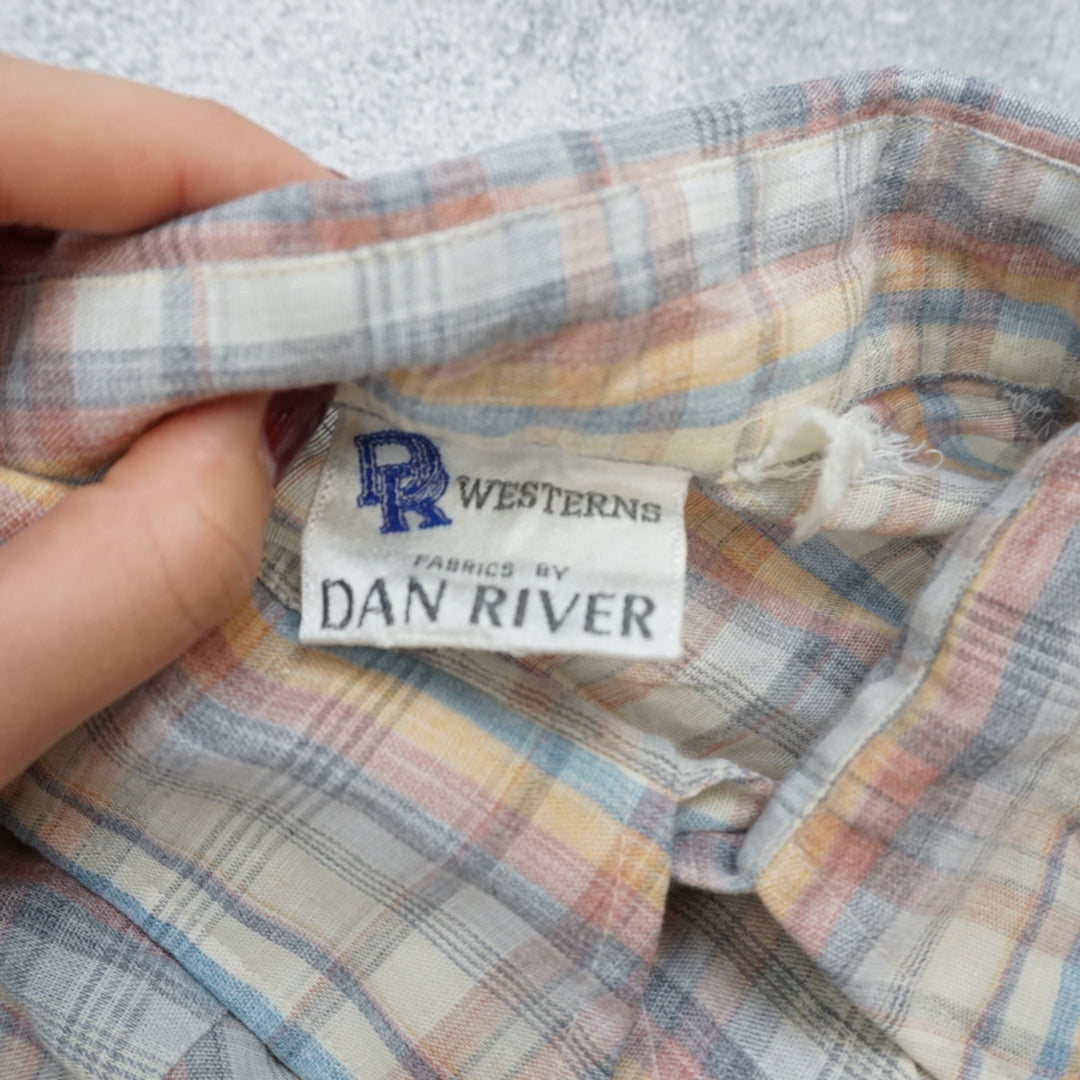 90s Dan River Plaid Checked Button Up