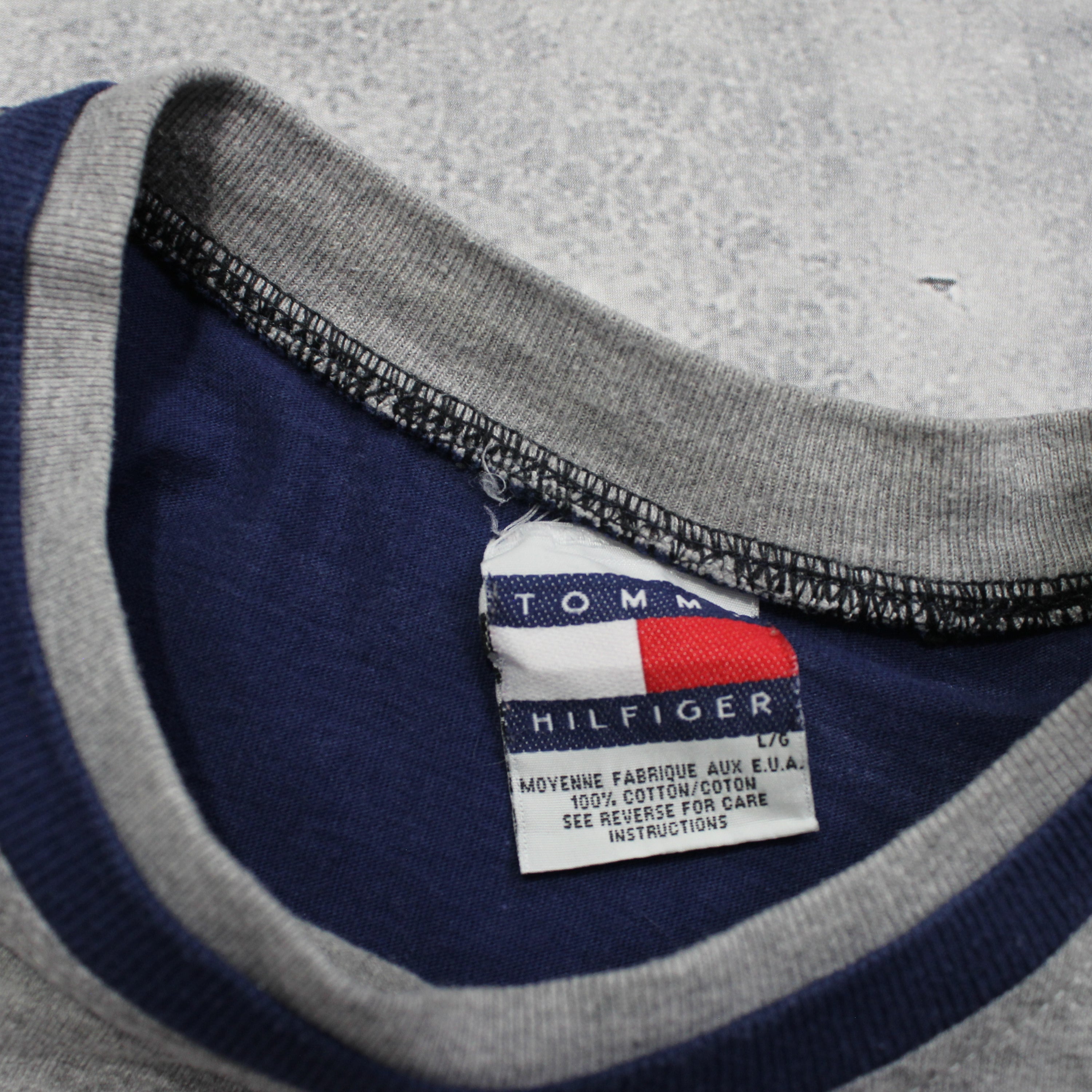 2000s Tommy Hilfiger T-Shirt