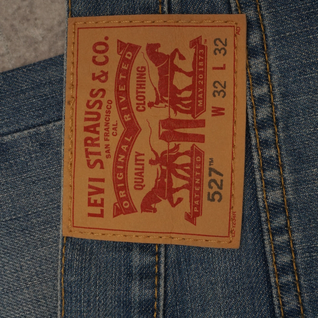 Levi Strauss & Co. 527 Bootcut Light Wash Jeans