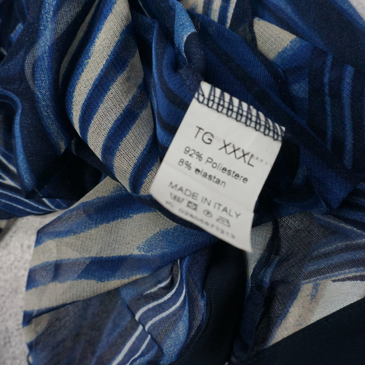 2000s Abstract Patterned Shirt