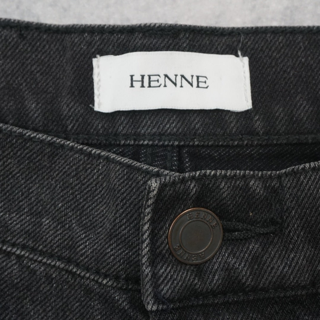 Henne Jeans