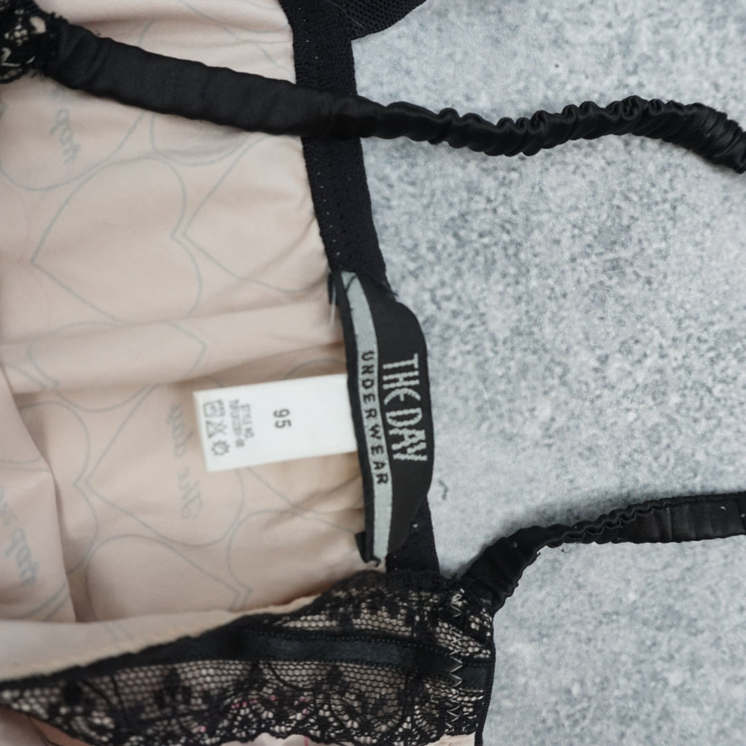 2000s The Day Underwear Heart Print Lace Cami Top