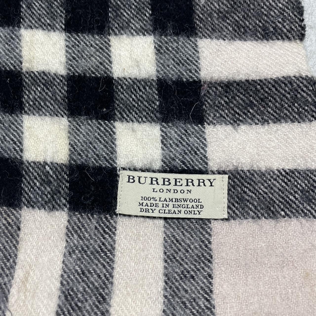 2000s Burberry Check Scarf