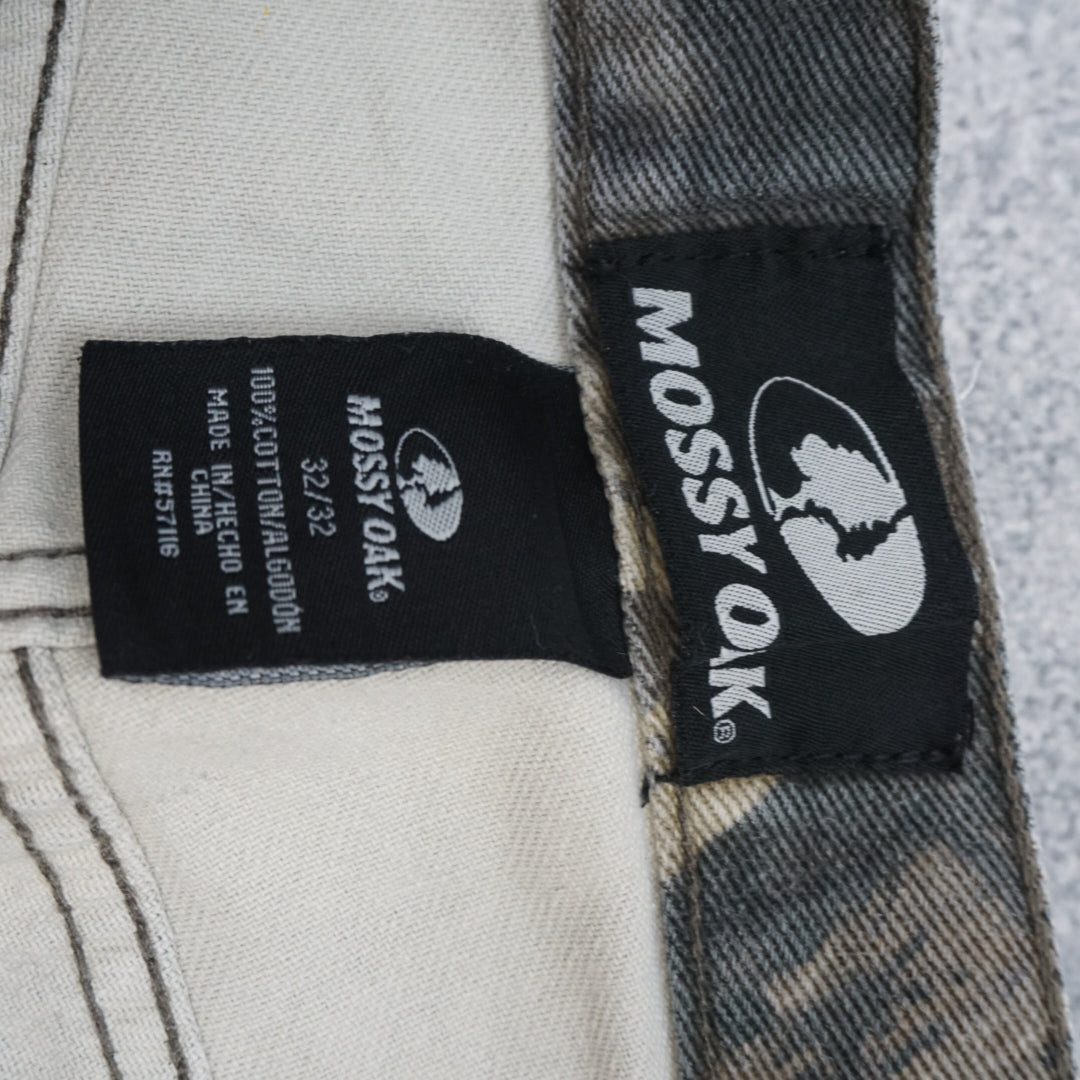2000s Mossy Oak Realtree Camo Pants