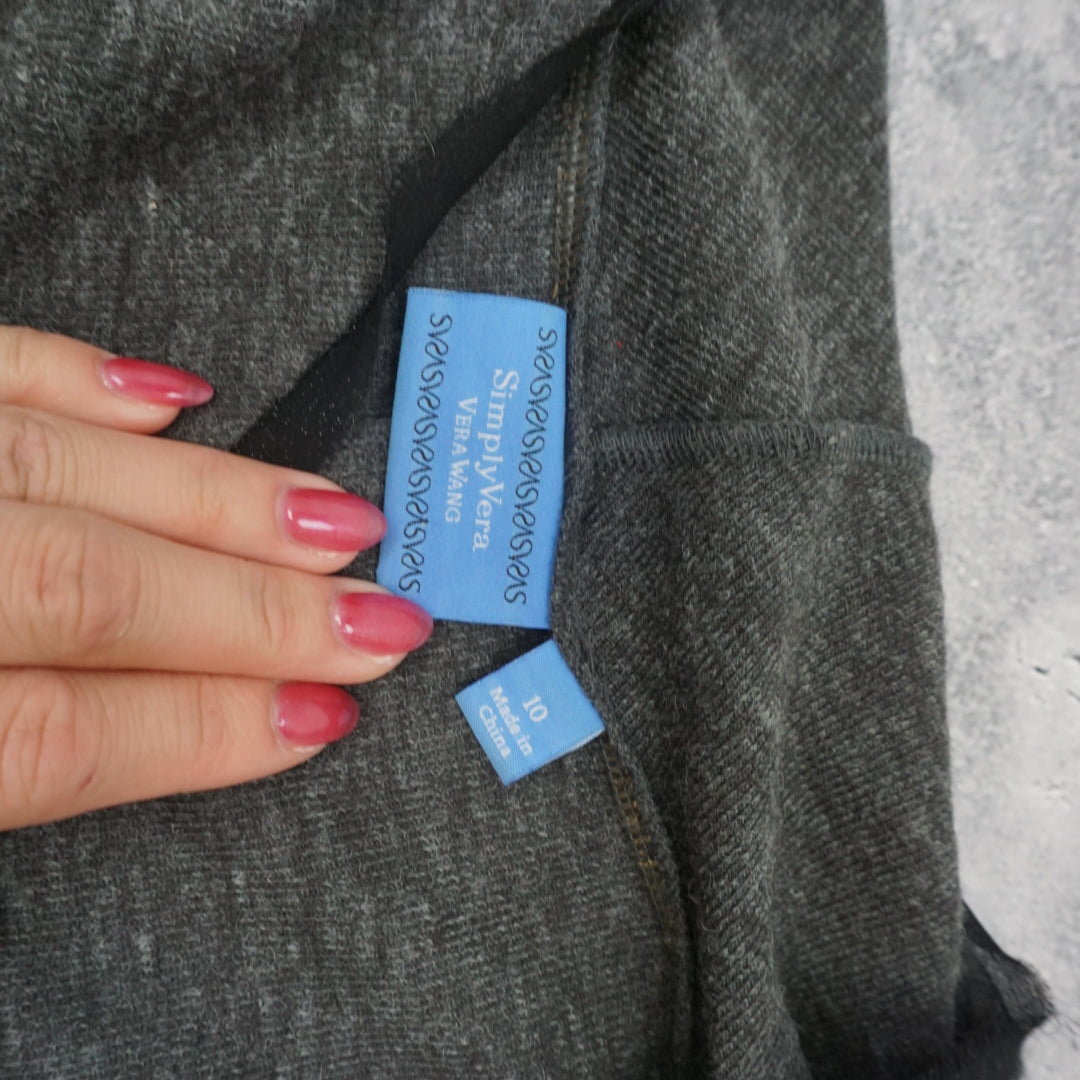 2000s Simply Vera Wang Zip Up Sweater