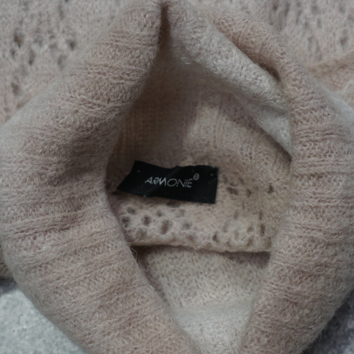 Armonie Sleeveless Turtleneck Knit