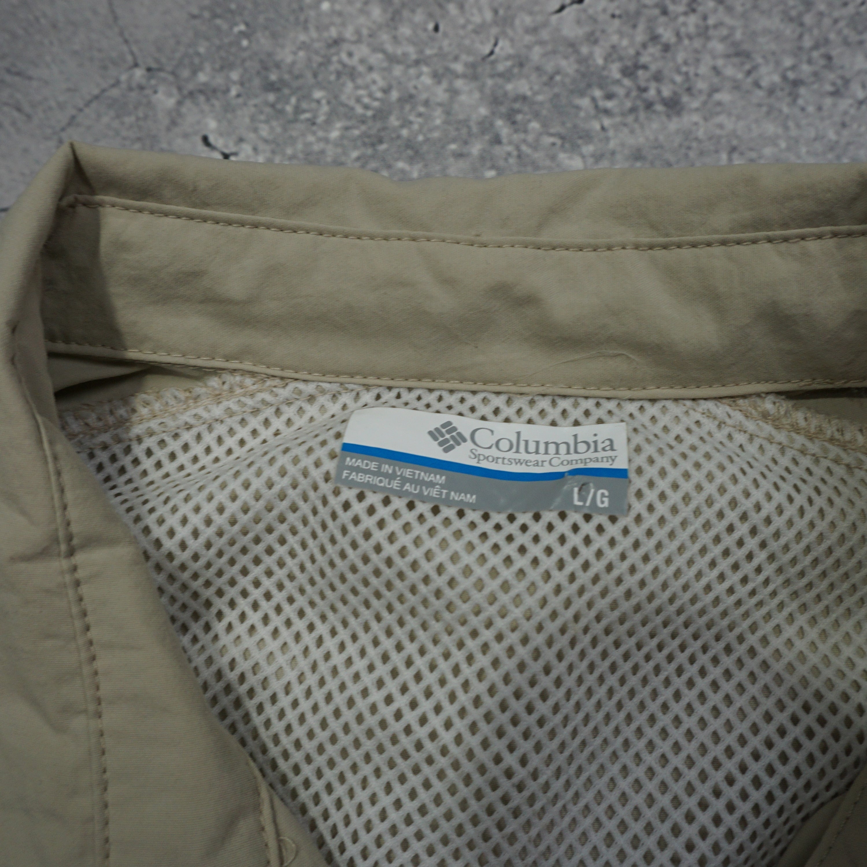 2000s Columbia Lightweight Button Up