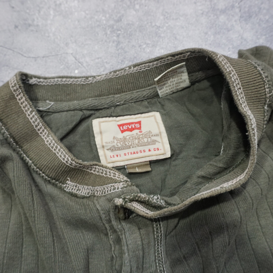 2000s Levi's Henley T-Shirt