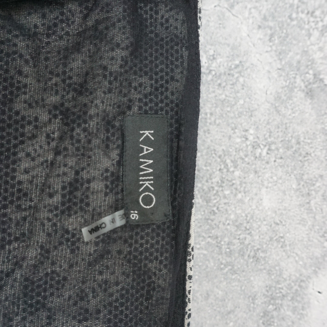Kamiko Patterned Lightweight Top Long Sleeve