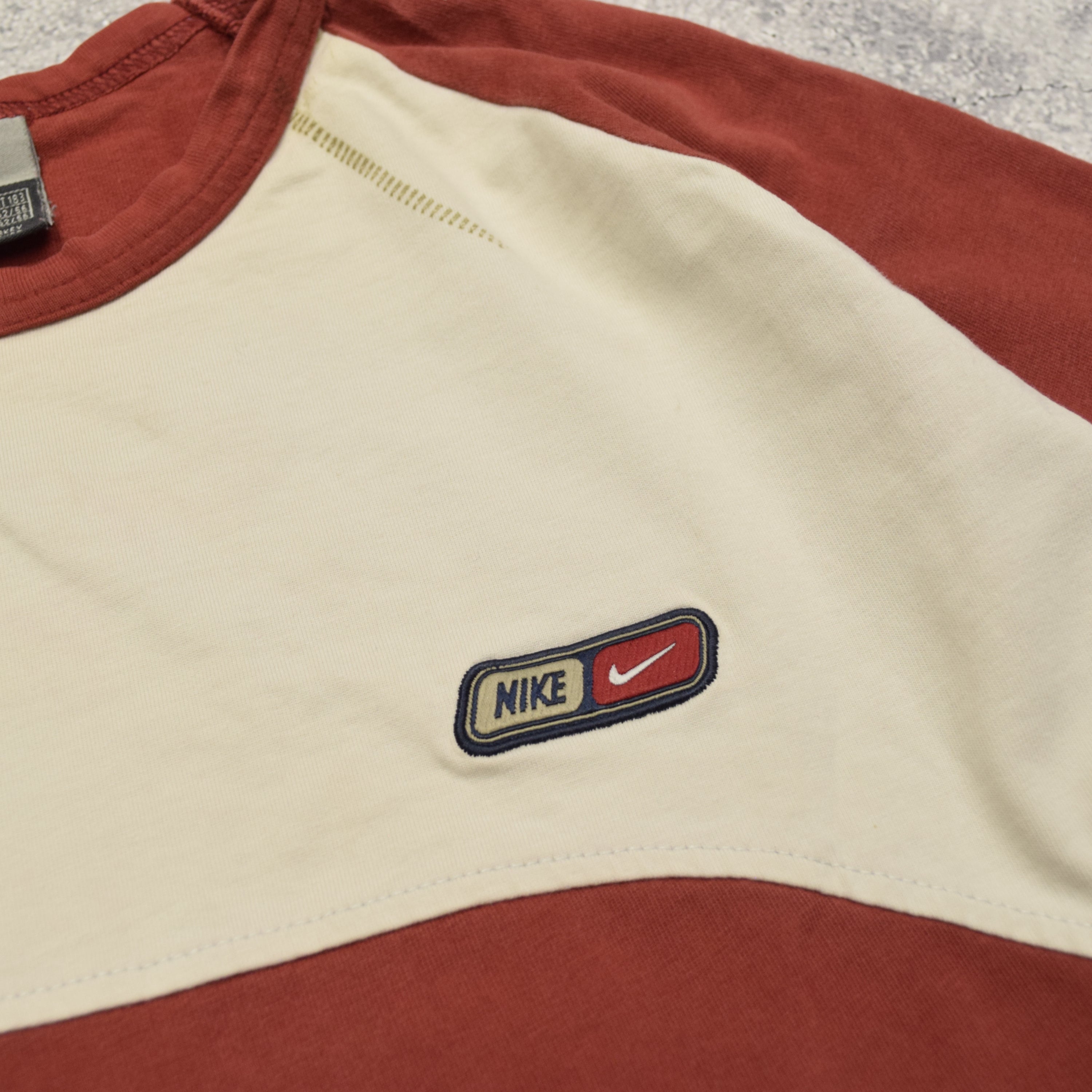 2000s Nike Long Sleeve T-Shirt