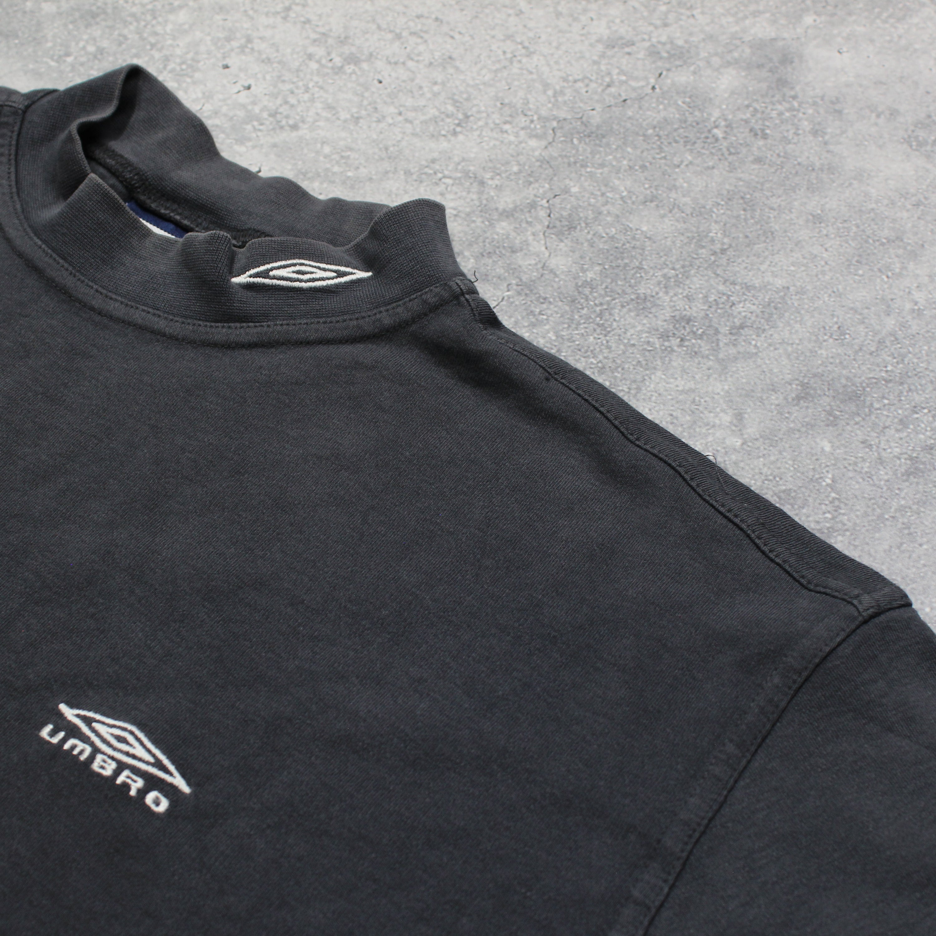 2000s Umbro Mockneck Loongsleeve T-Shirt